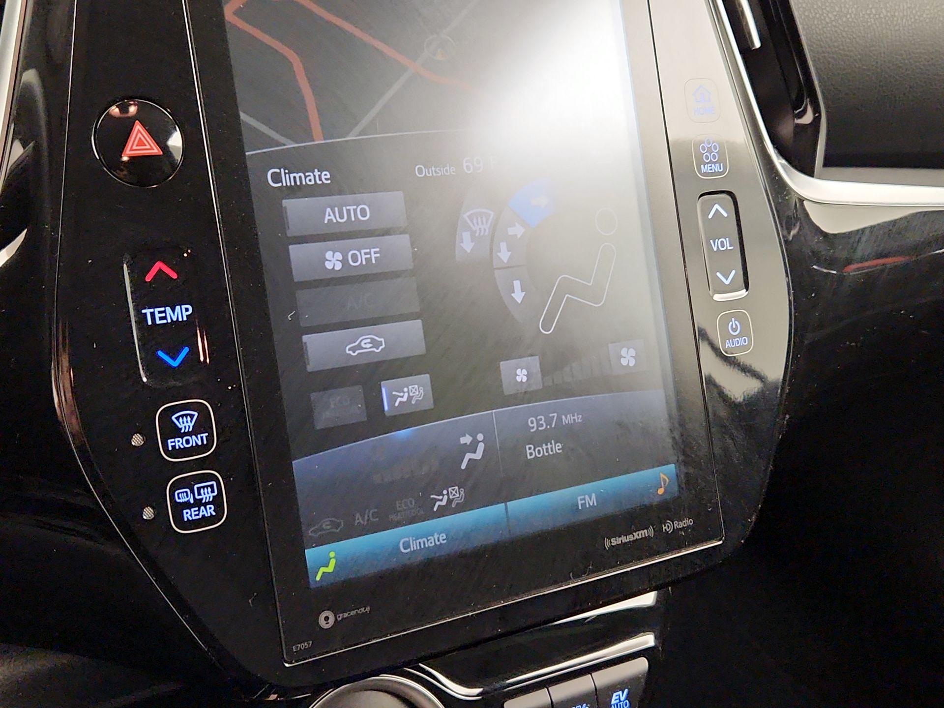 Thumbnail: 2021 Toyota Prius Prime - 17