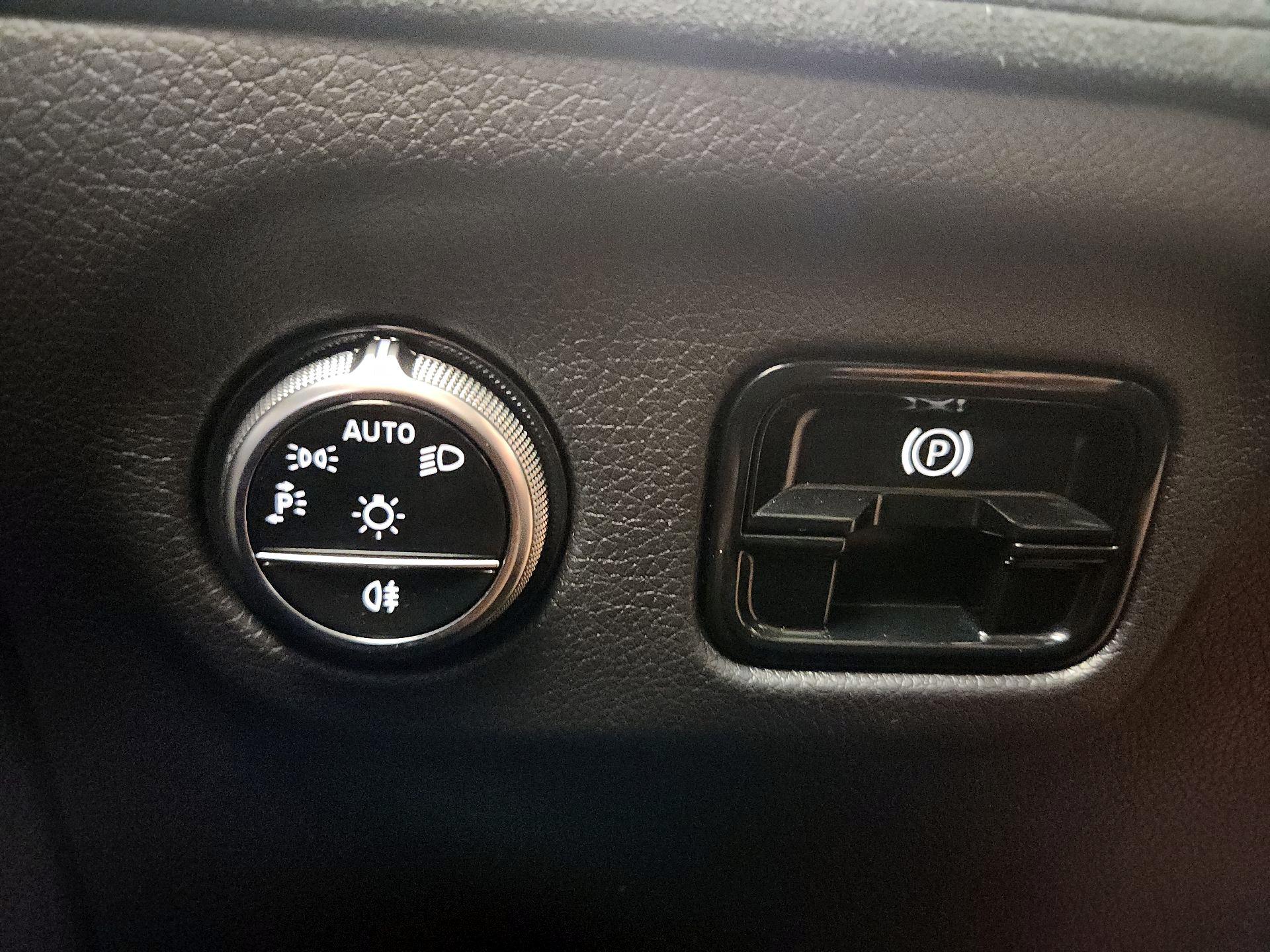 Thumbnail: 2023 Mercedes-Benz EQE - 13