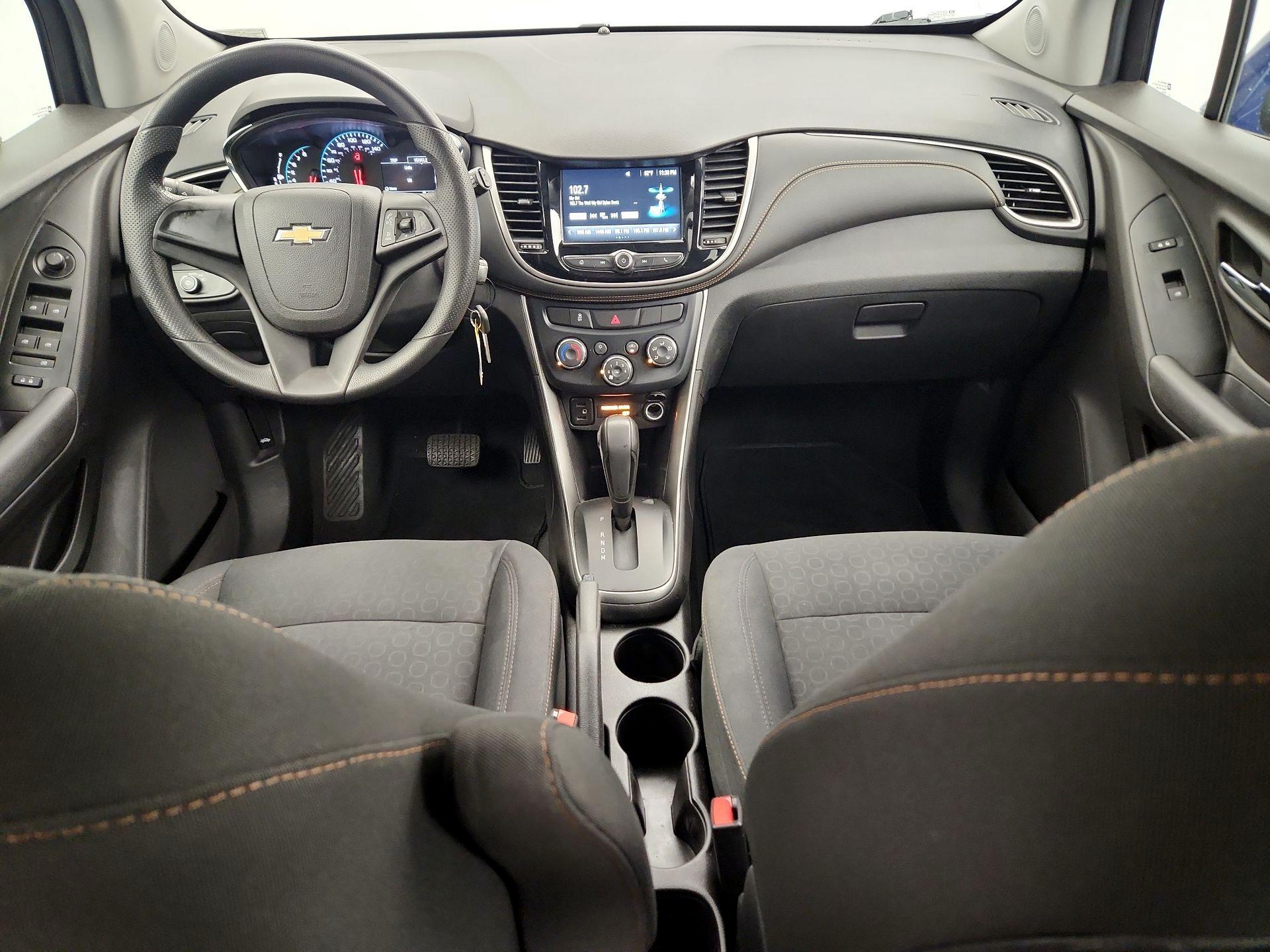 Thumbnail: 2017 Chevrolet Trax - 9