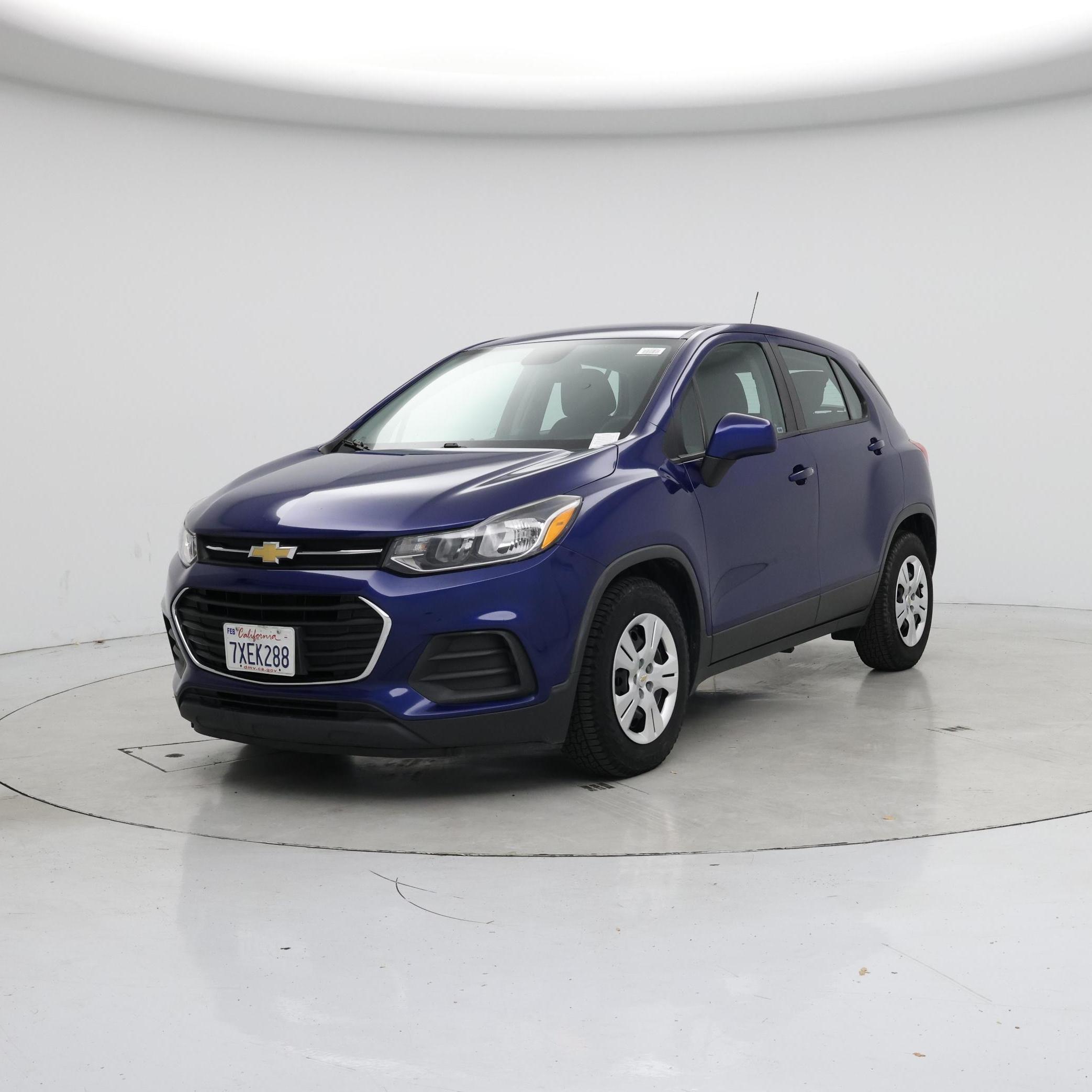Thumbnail: 2017 Chevrolet Trax - 4