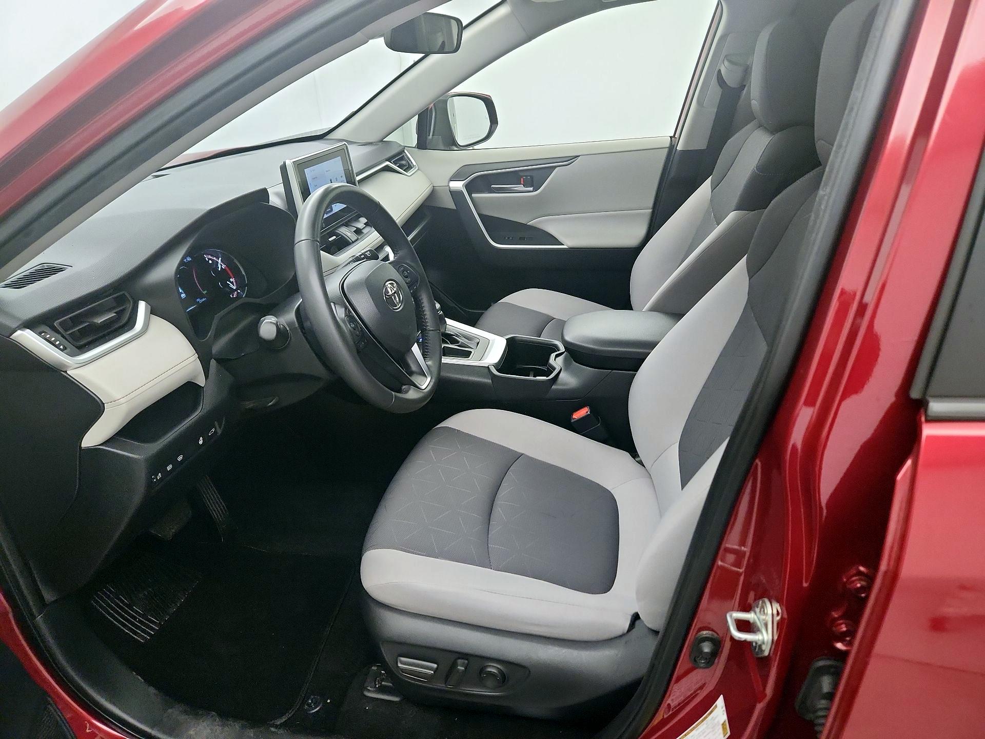 Thumbnail: 2023 Toyota RAV4 - 11