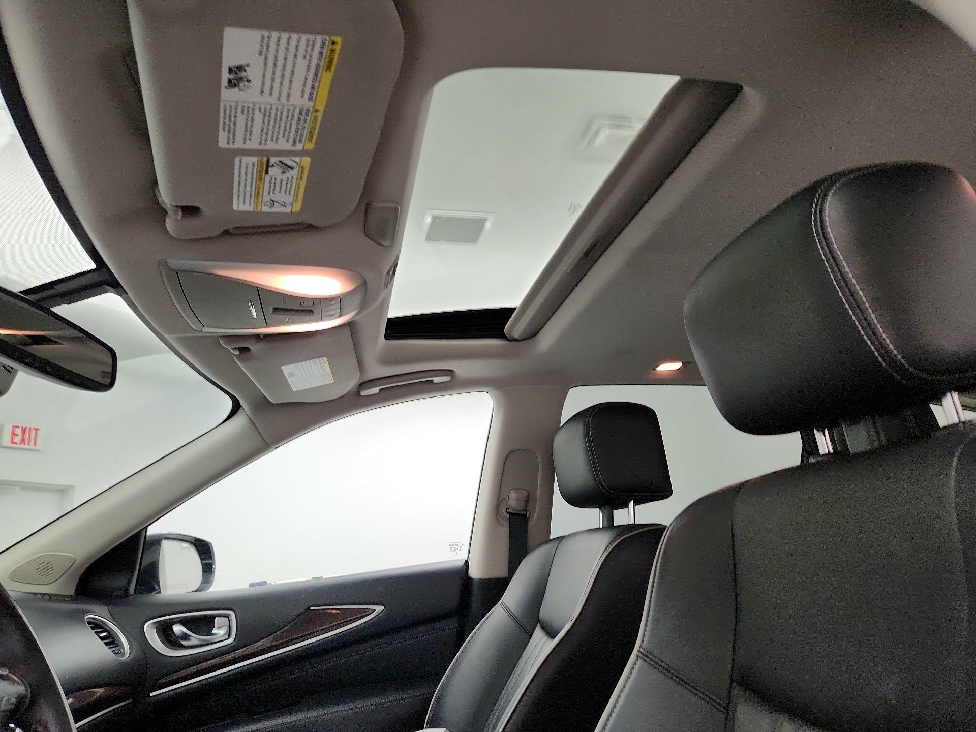 Thumbnail: 2017 INFINITI QX60 - 20
