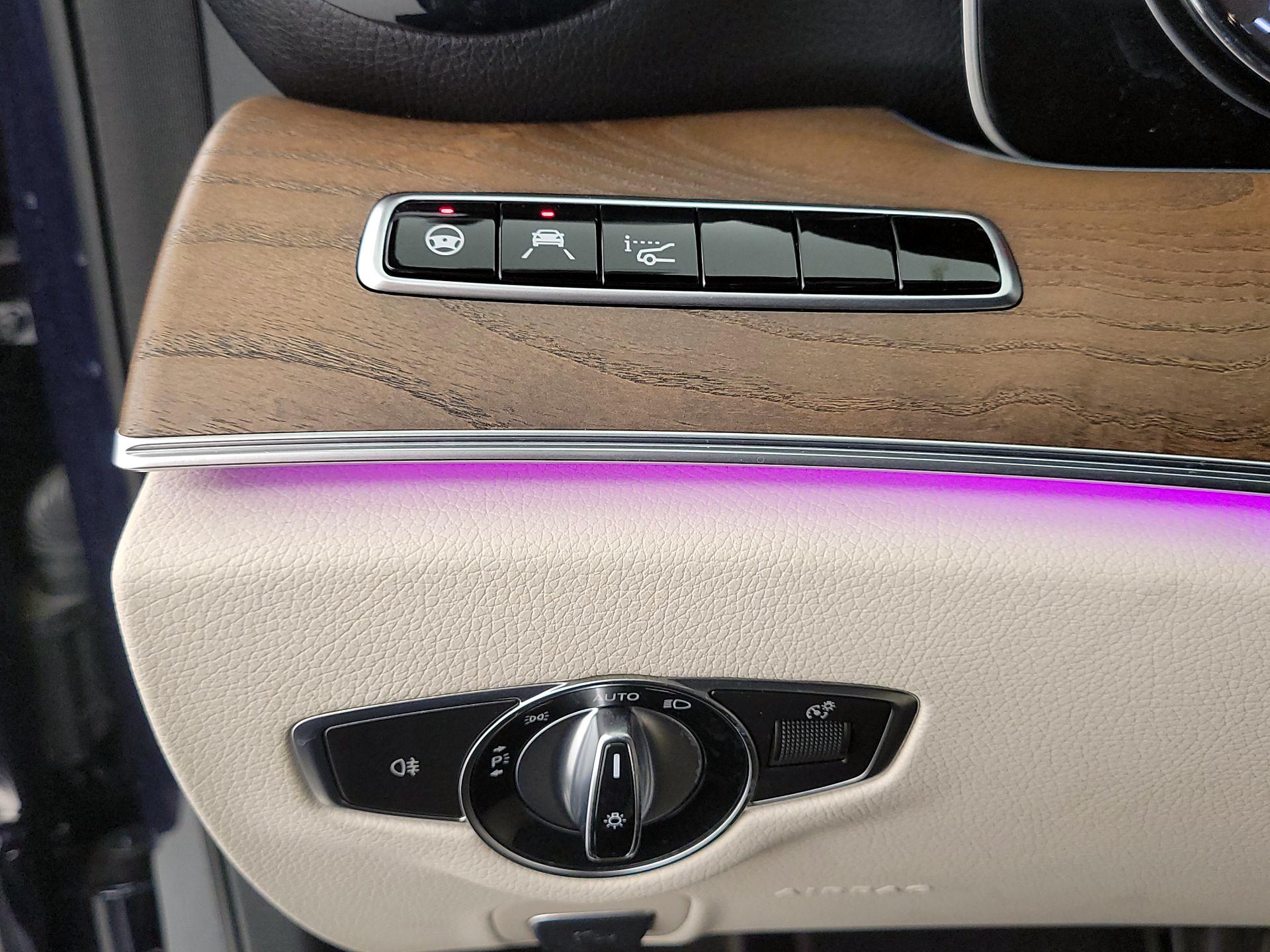 Thumbnail: 2017 Mercedes-Benz E-Class - 13