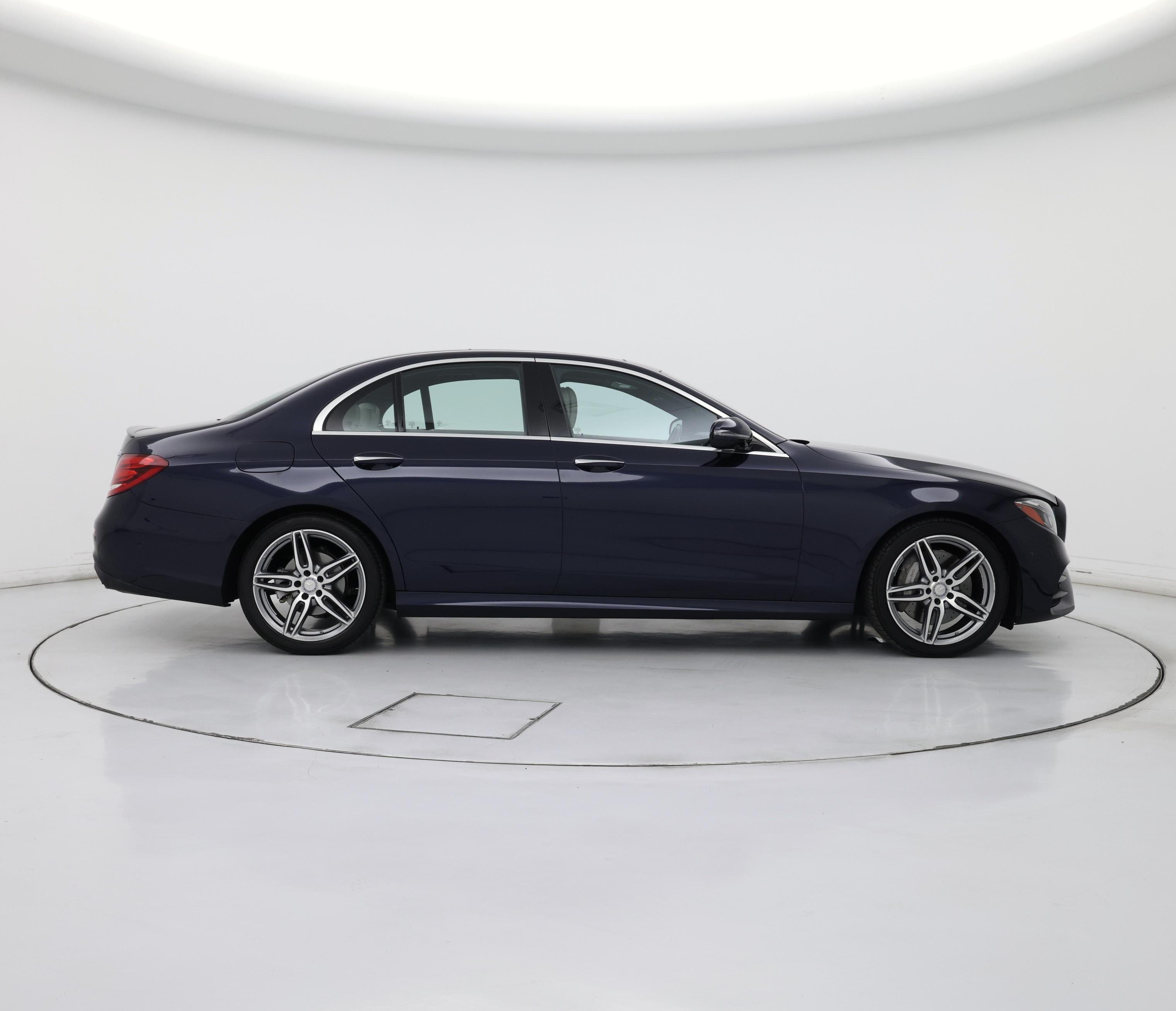 Thumbnail: 2017 Mercedes-Benz E-Class - 7