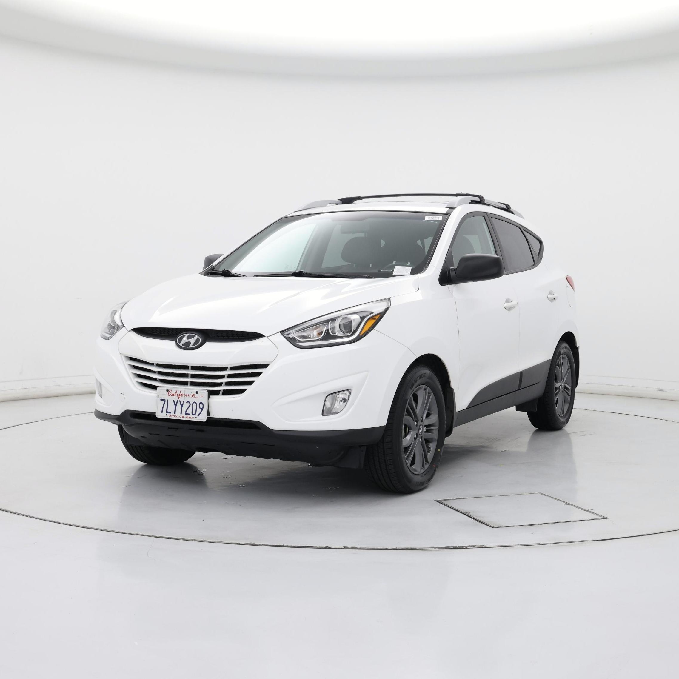 Thumbnail: 2015 Hyundai Tucson - 4