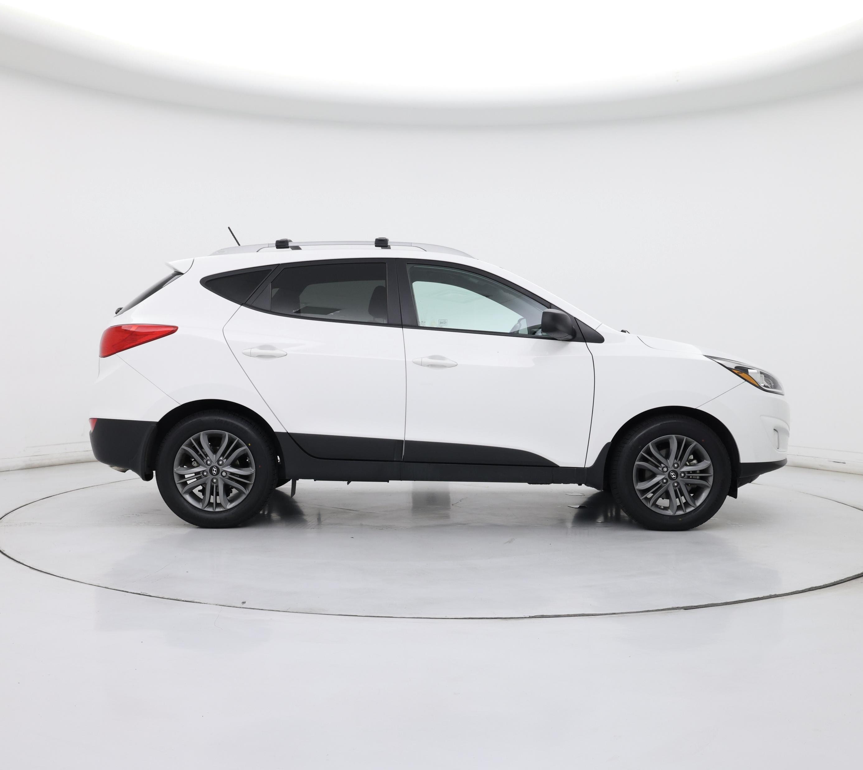Thumbnail: 2015 Hyundai Tucson - 7