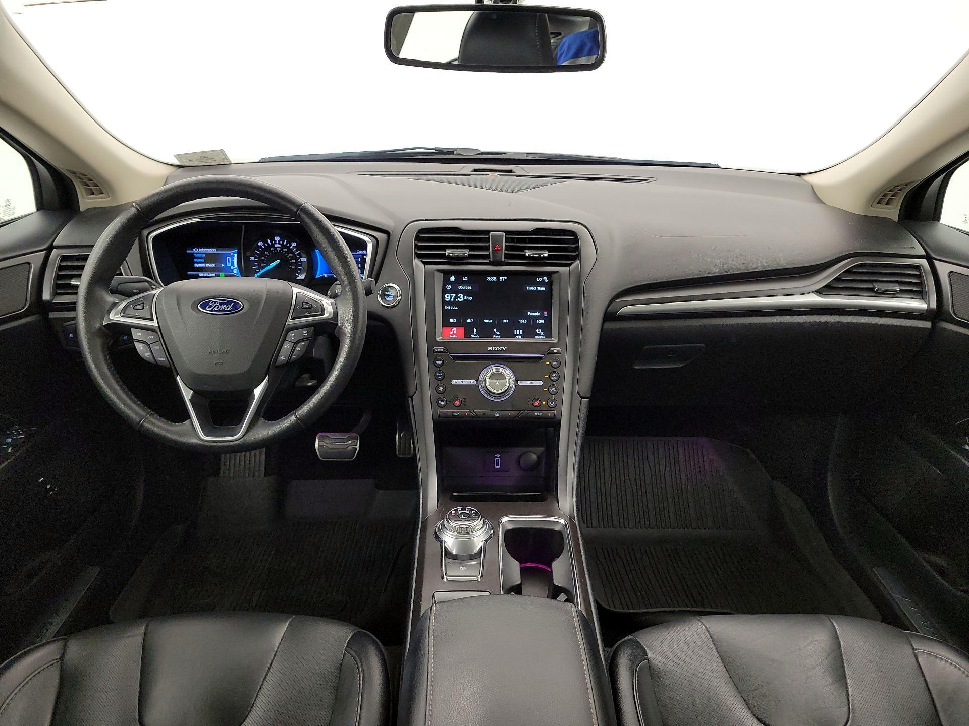Thumbnail: 2017 Ford Fusion - 9