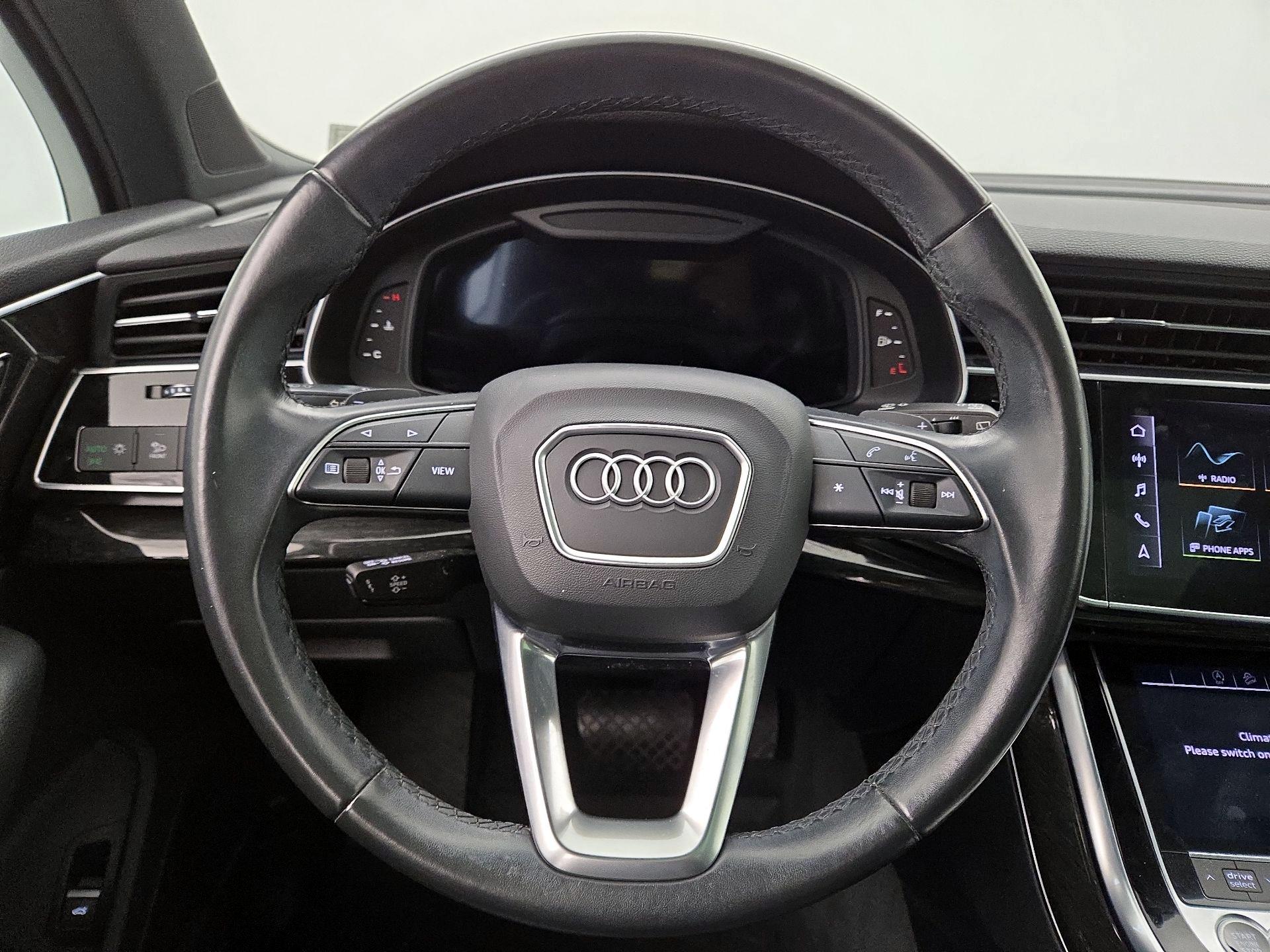 Thumbnail: 2021 Audi Q7 - 10