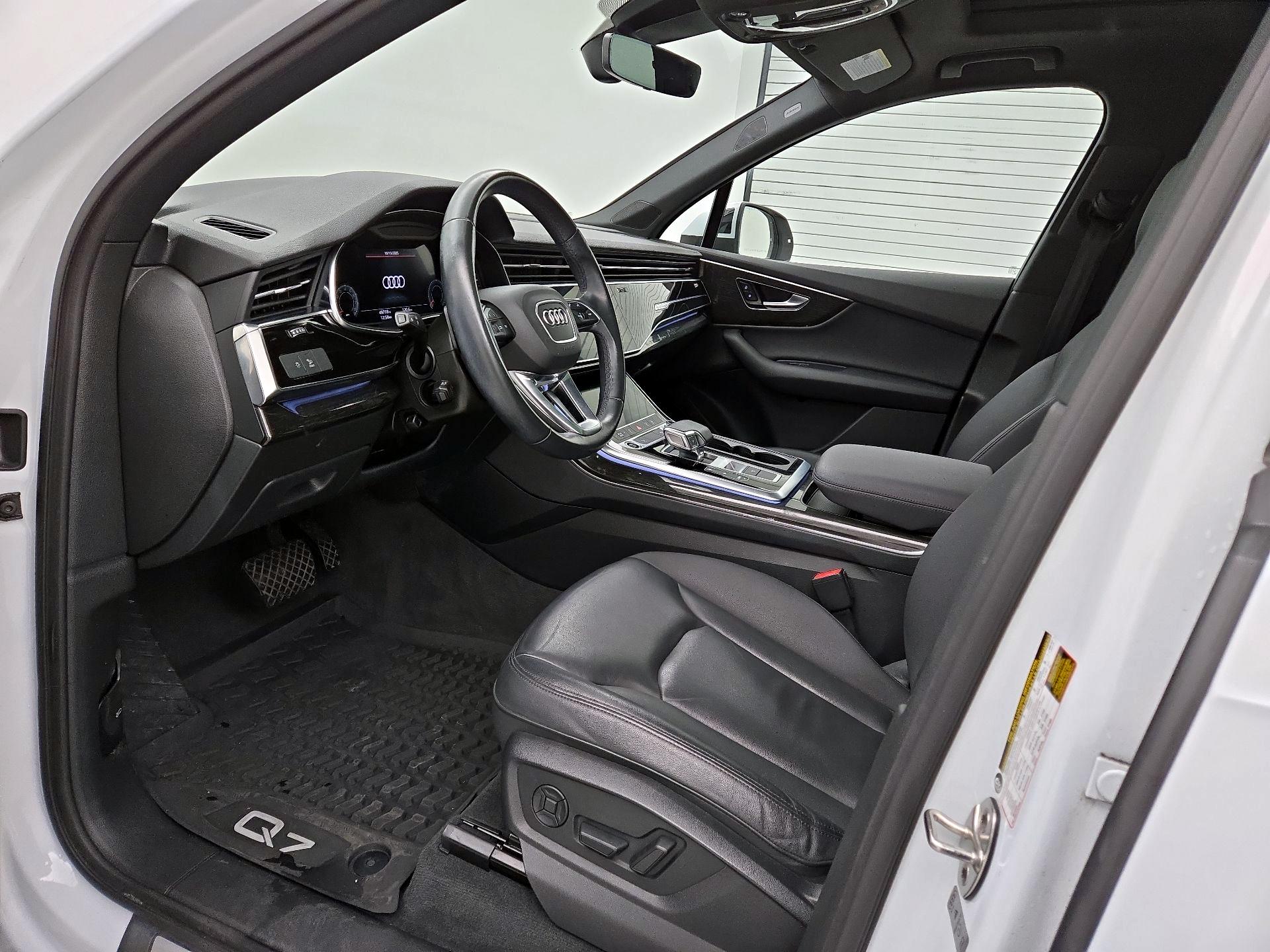 Thumbnail: 2021 Audi Q7 - 11
