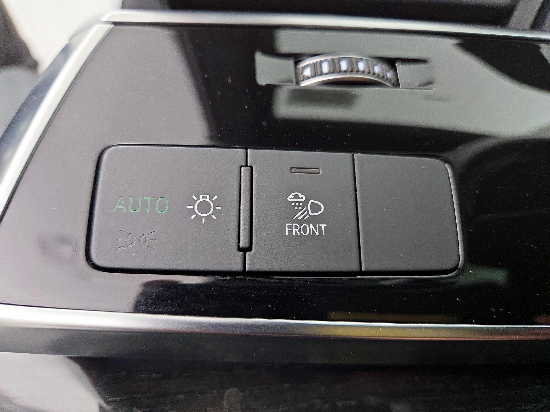 Thumbnail: 2021 Audi Q7 - 13