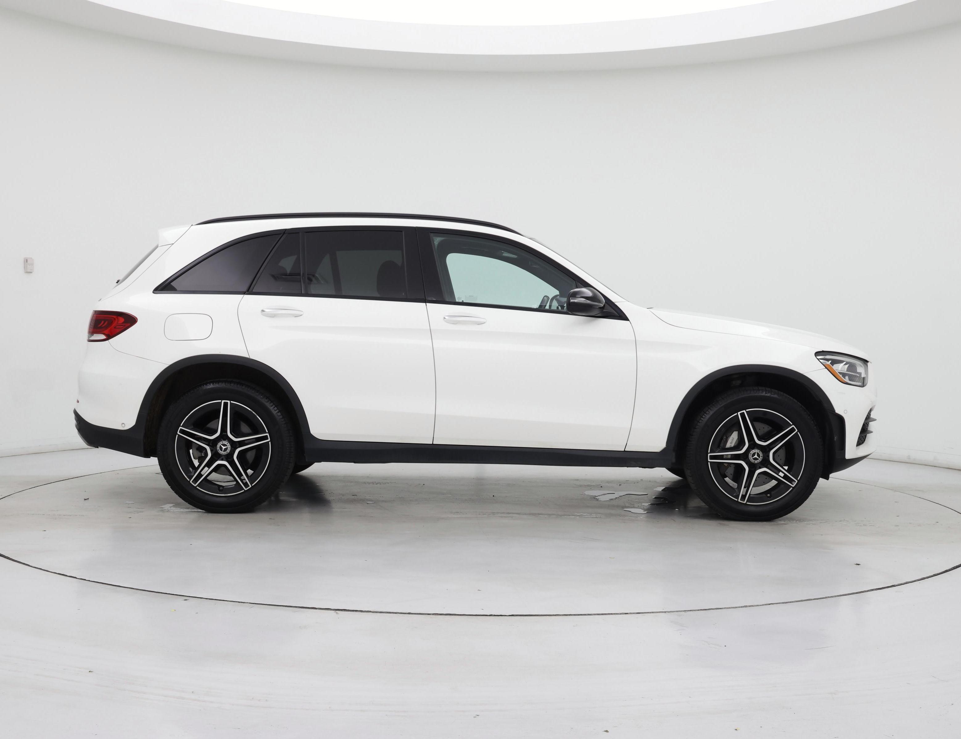 Thumbnail: 2022 Mercedes-Benz GLC - 7