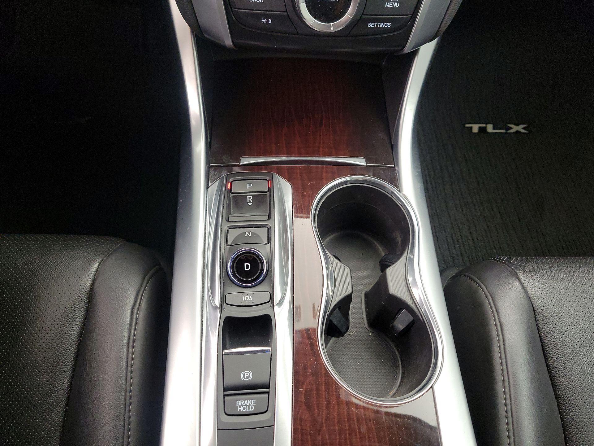 Thumbnail: 2015 Acura TLX - 17