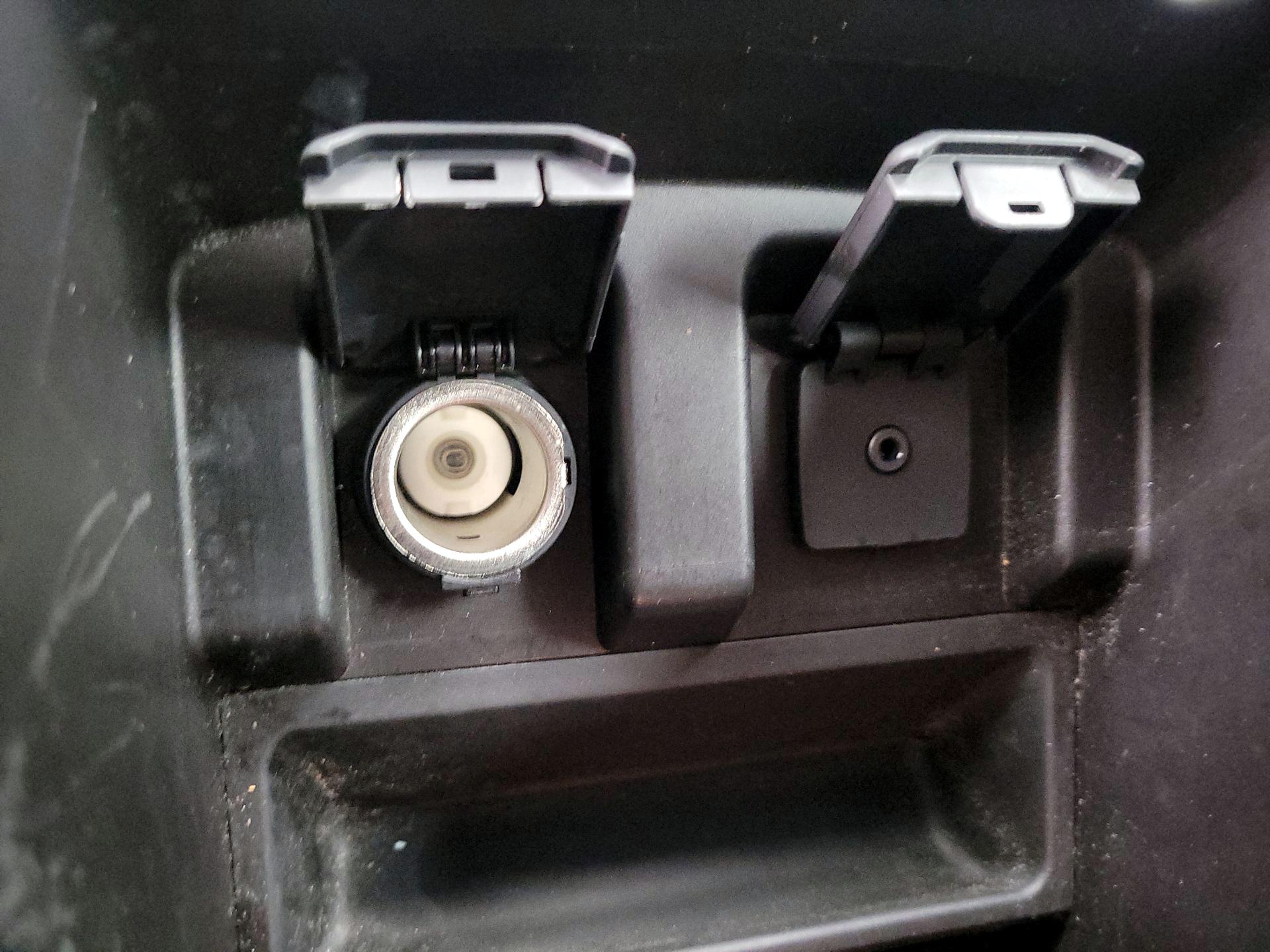 Thumbnail: 2015 Acura TLX - 18