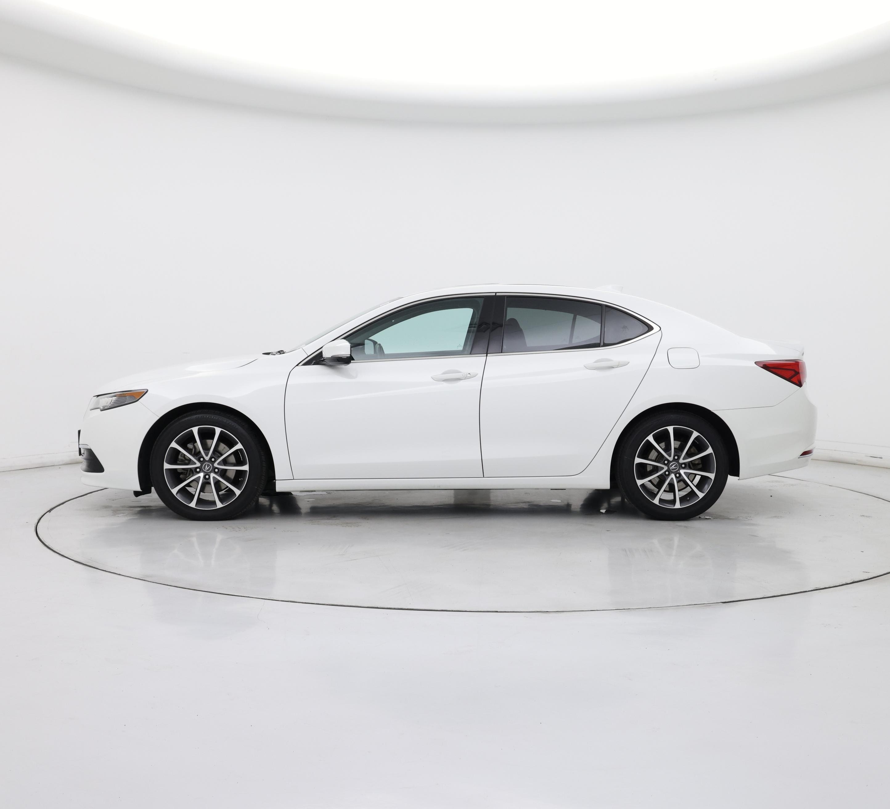 Thumbnail: 2015 Acura TLX - 3