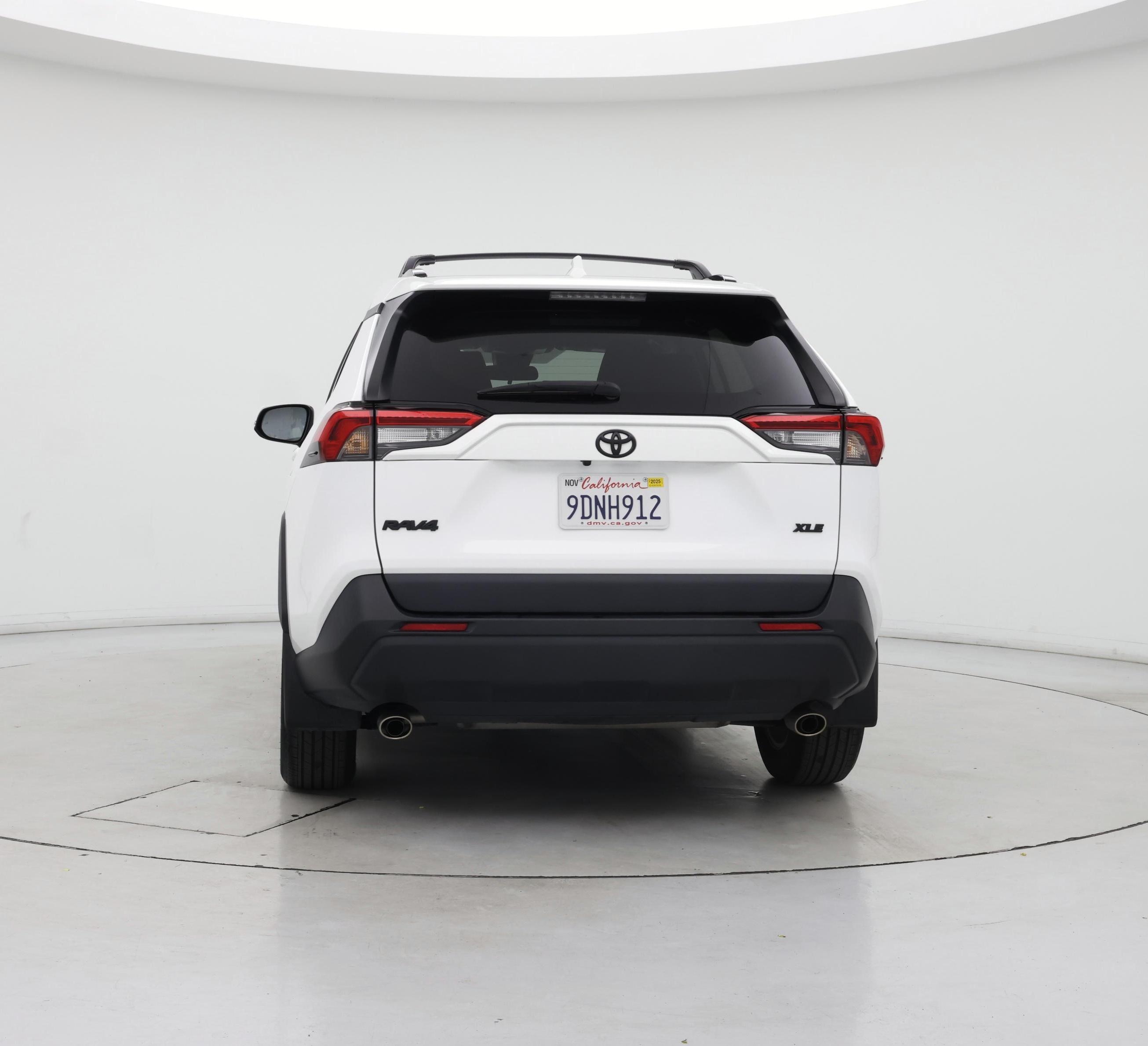 Thumbnail: 2022 Toyota RAV4 - 6