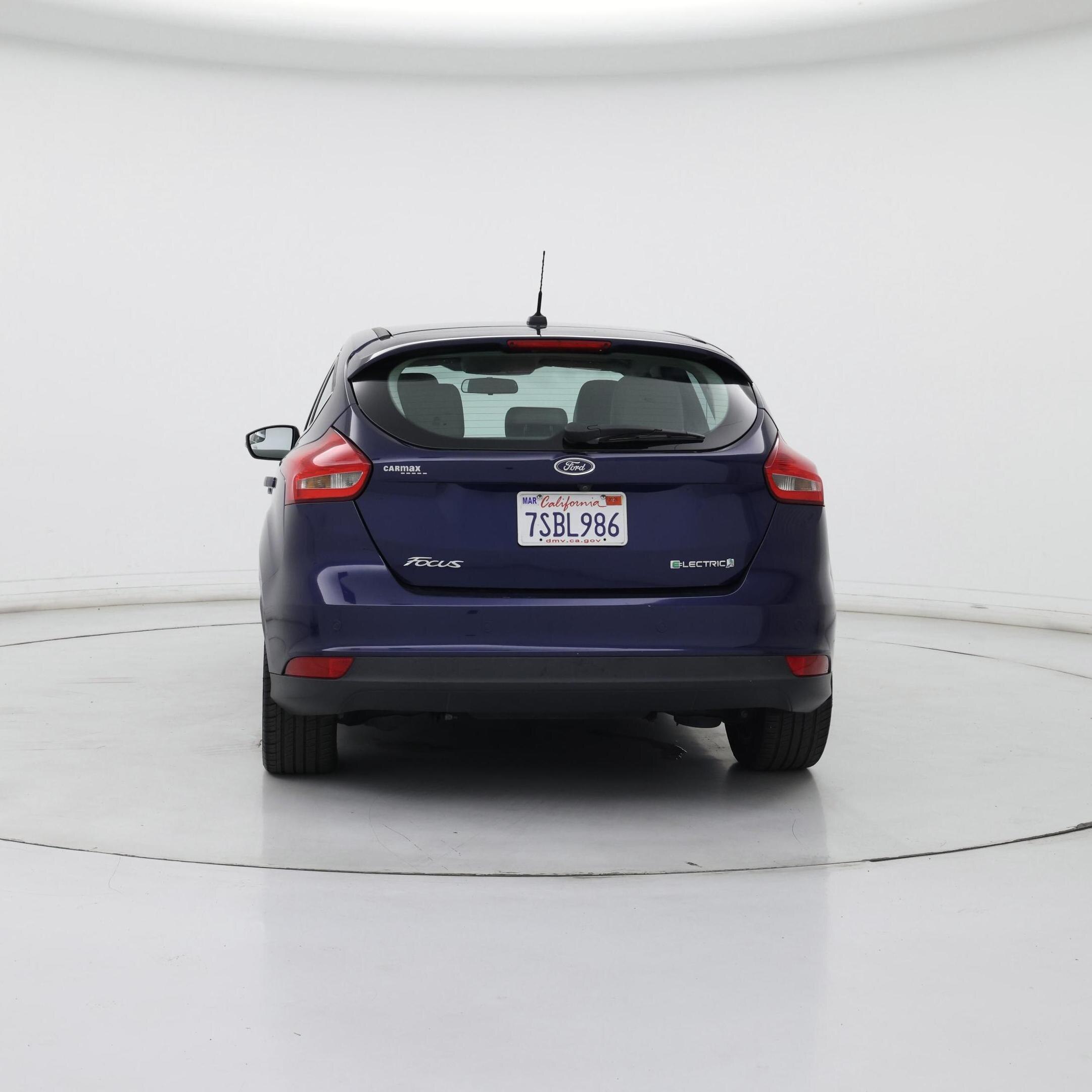 Thumbnail: 2016 Ford Focus - 6