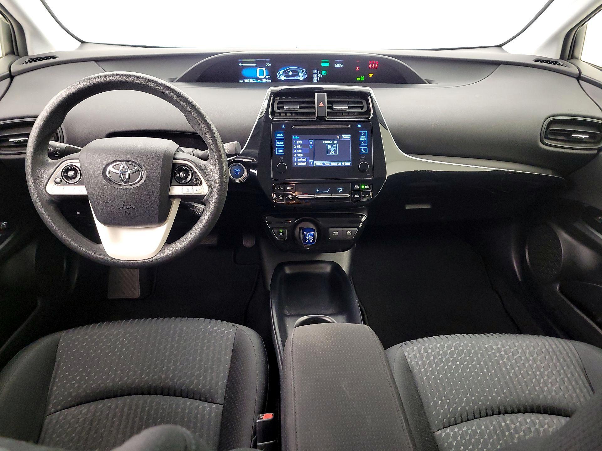 Thumbnail: 2017 Toyota Prius - 9