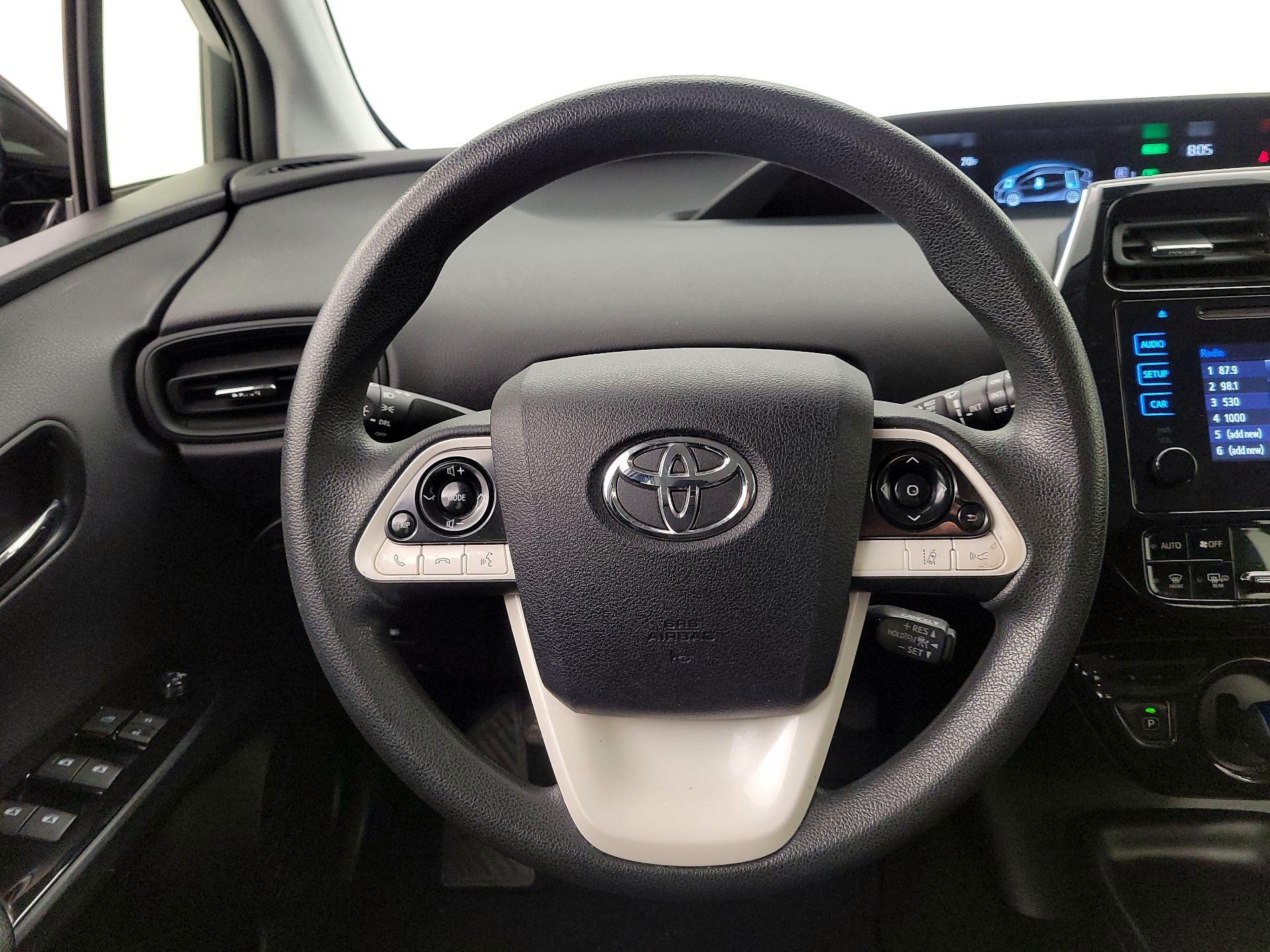 Thumbnail: 2017 Toyota Prius - 10