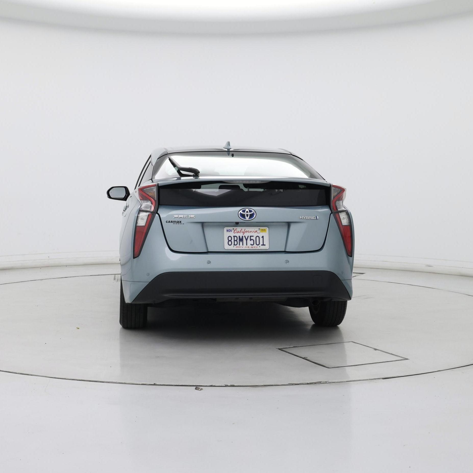 Thumbnail: 2017 Toyota Prius - 6