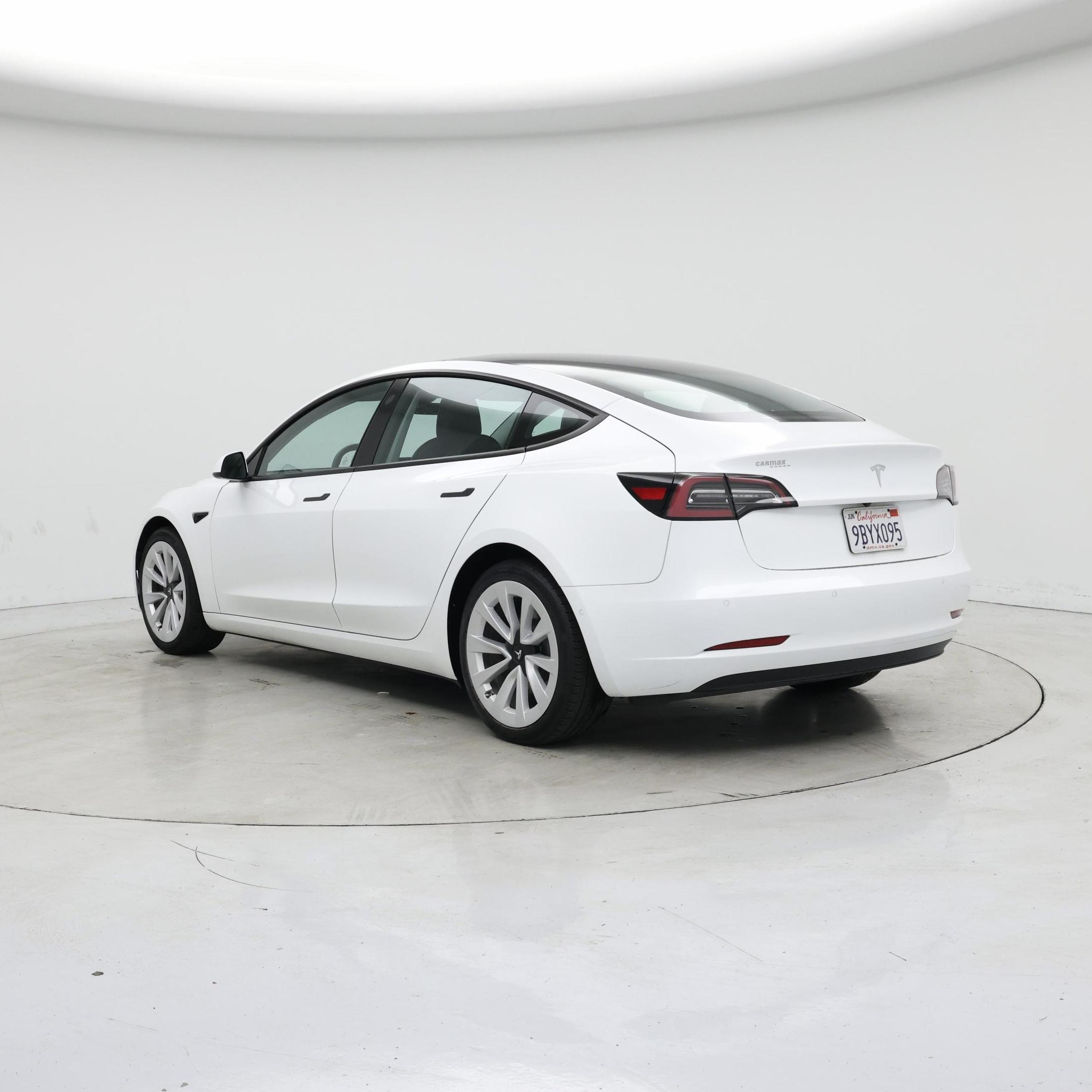 Thumbnail: 2022 Tesla Model 3 - 2