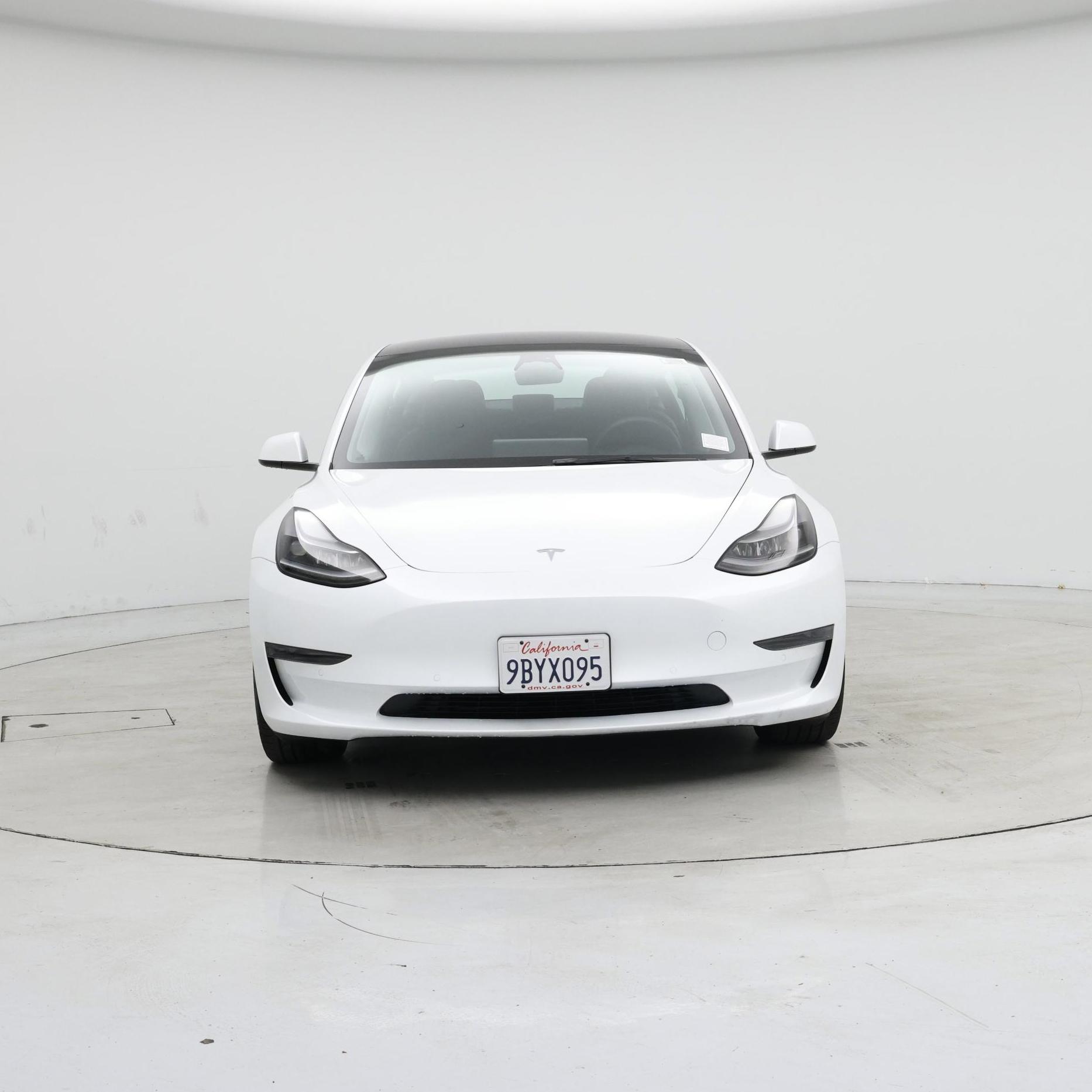 Thumbnail: 2022 Tesla Model 3 - 5