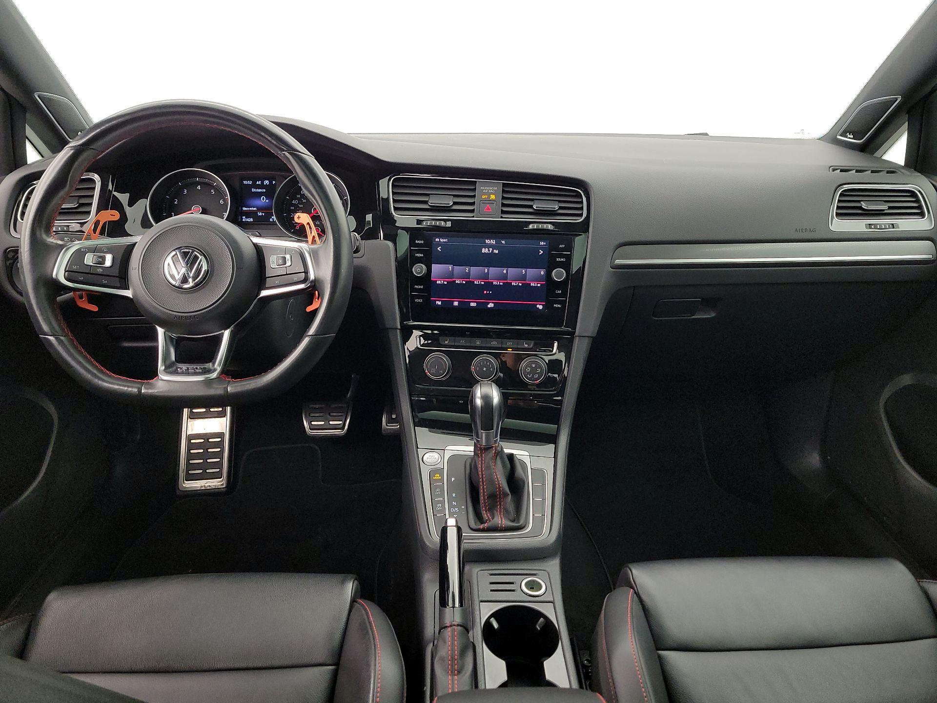 Thumbnail: 2019 Volkswagen Golf - 9