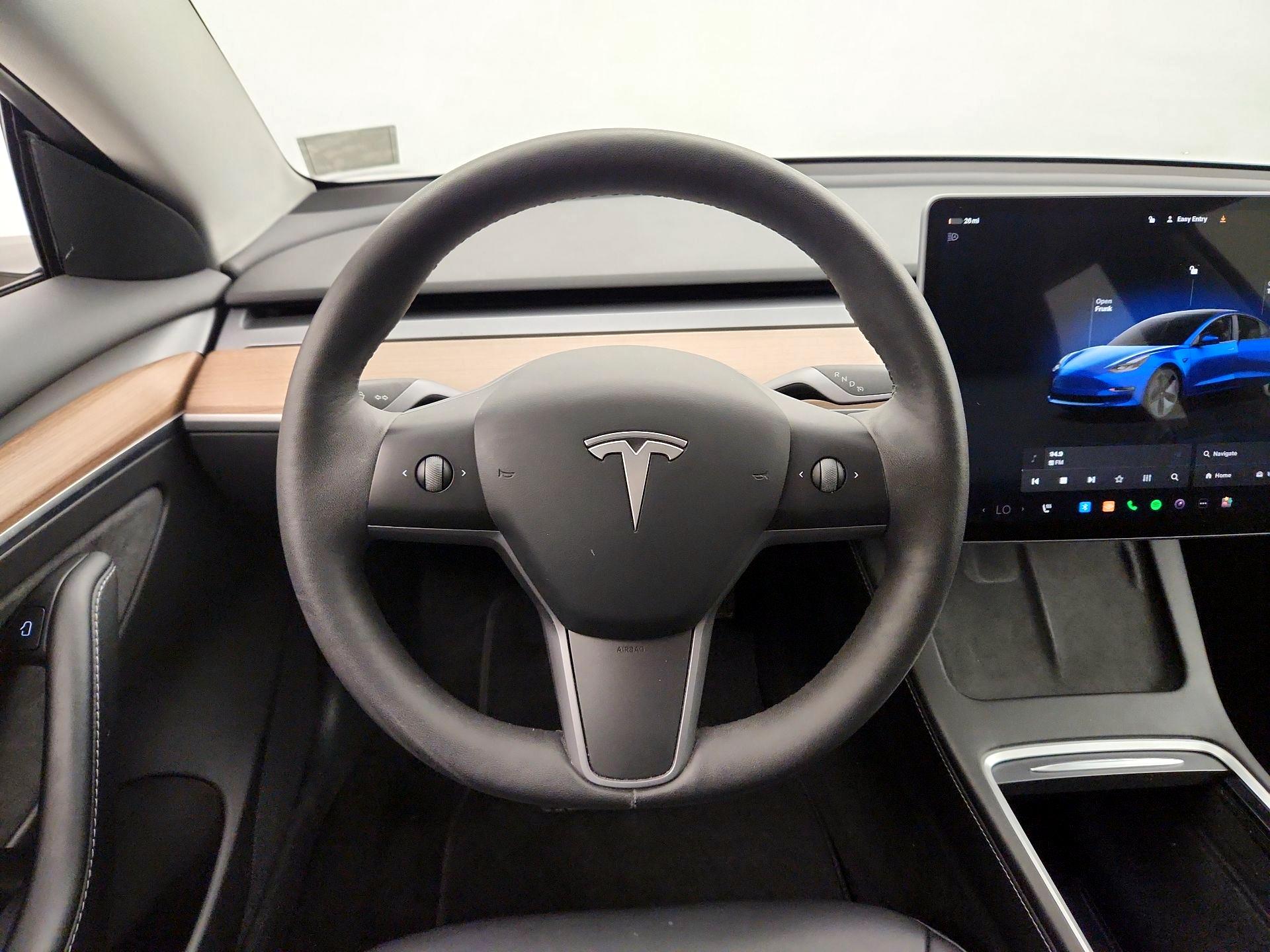 Thumbnail: 2022 Tesla Model 3 - 10
