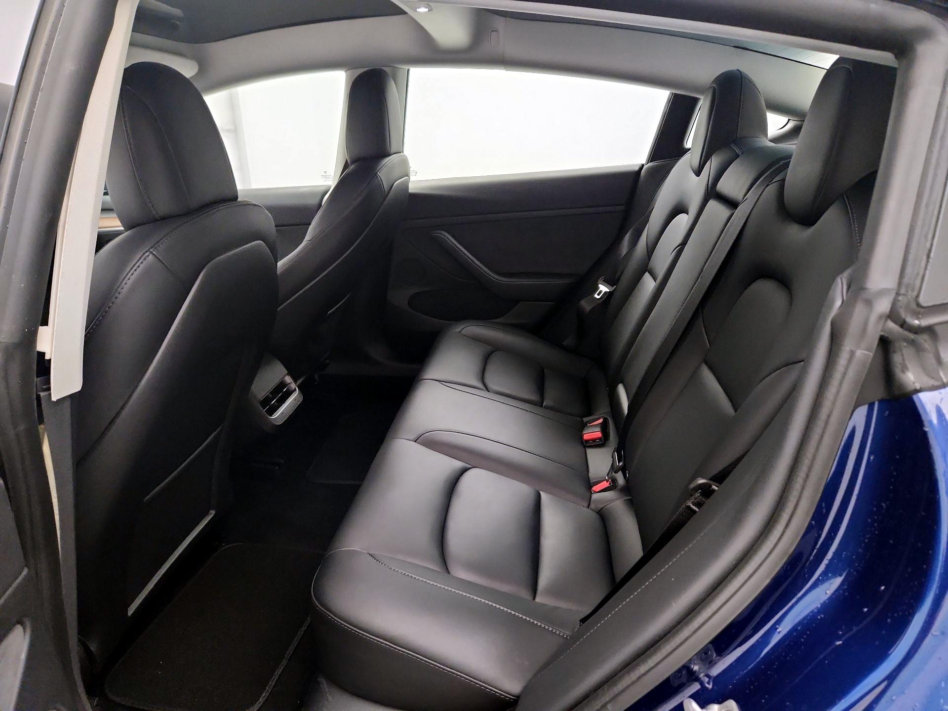 Thumbnail: 2022 Tesla Model 3 - 18