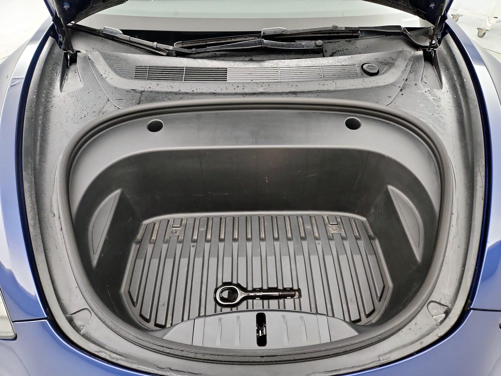 Thumbnail: 2022 Tesla Model 3 - 20