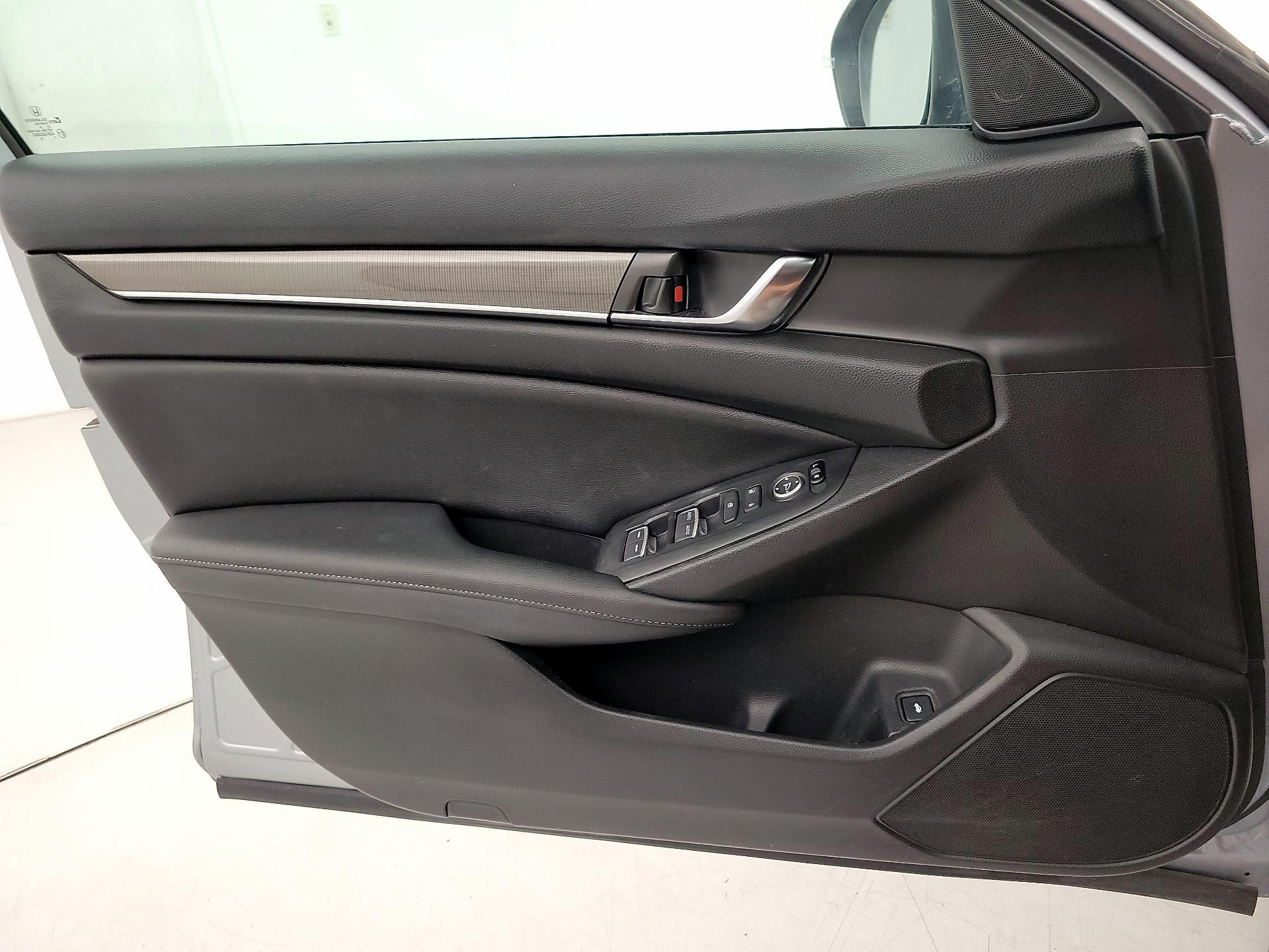 Thumbnail: 2020 Honda Accord - 12