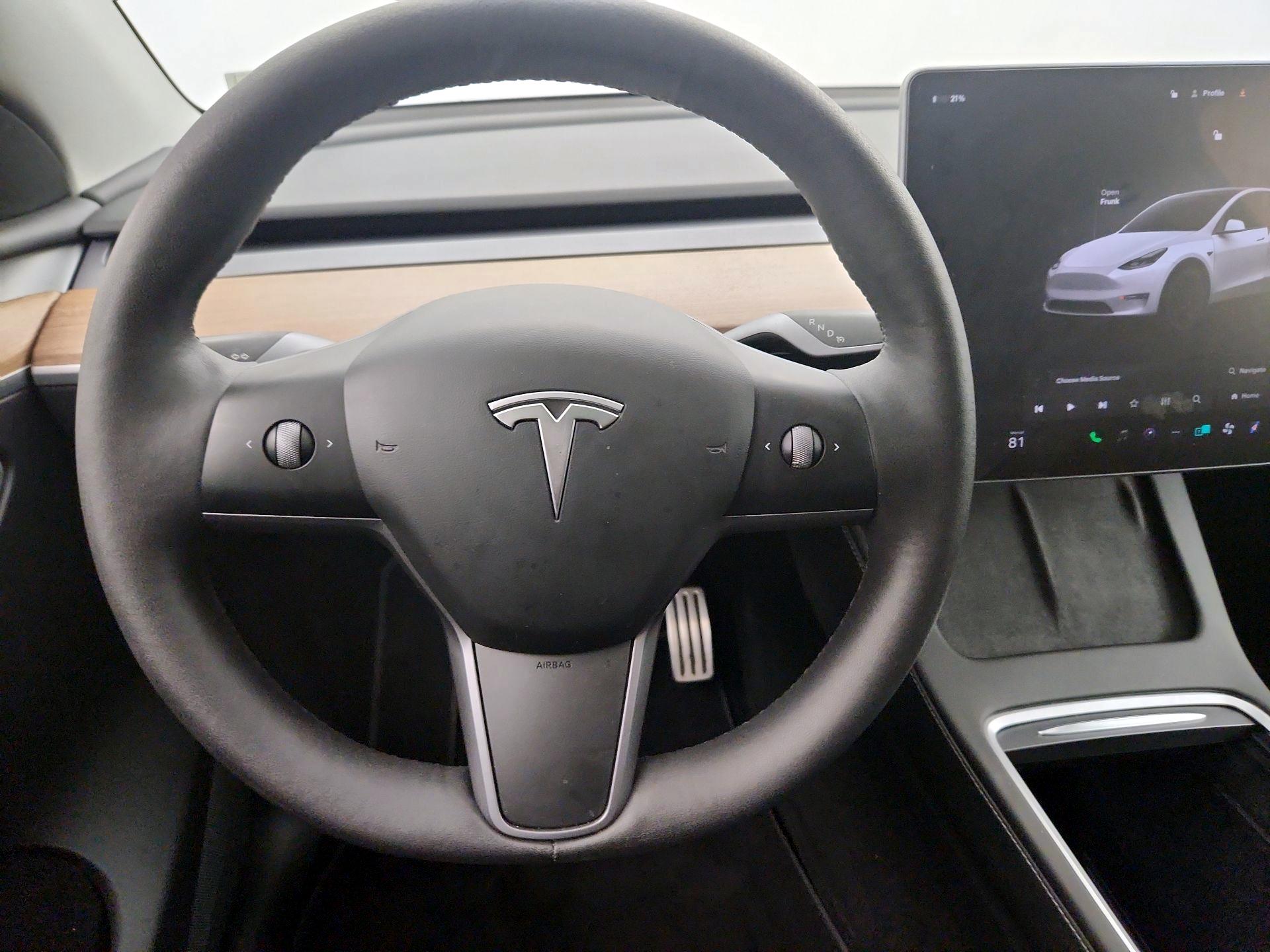 Thumbnail: 2023 Tesla Model Y - 10
