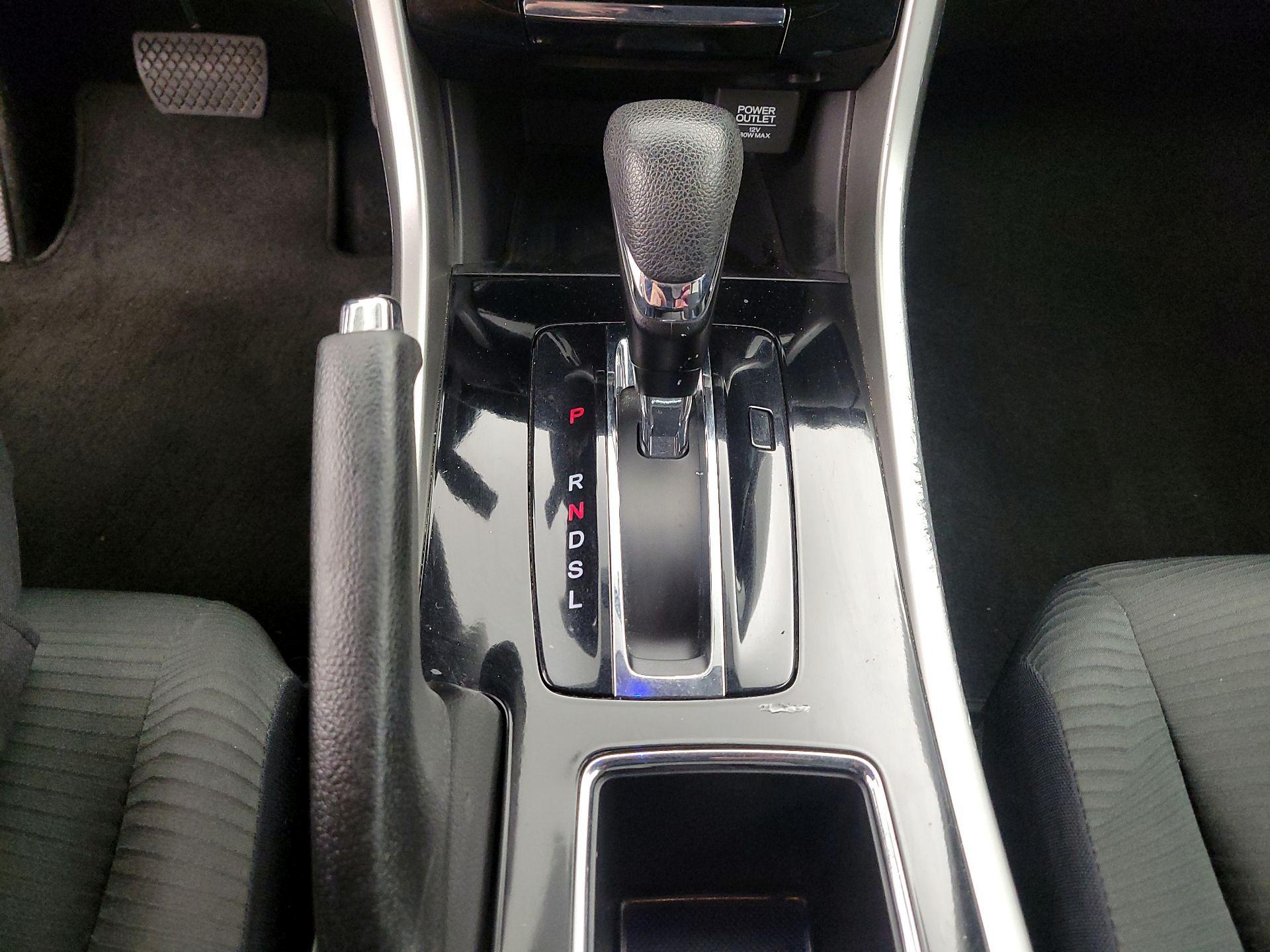 Thumbnail: 2017 Honda Accord - 17