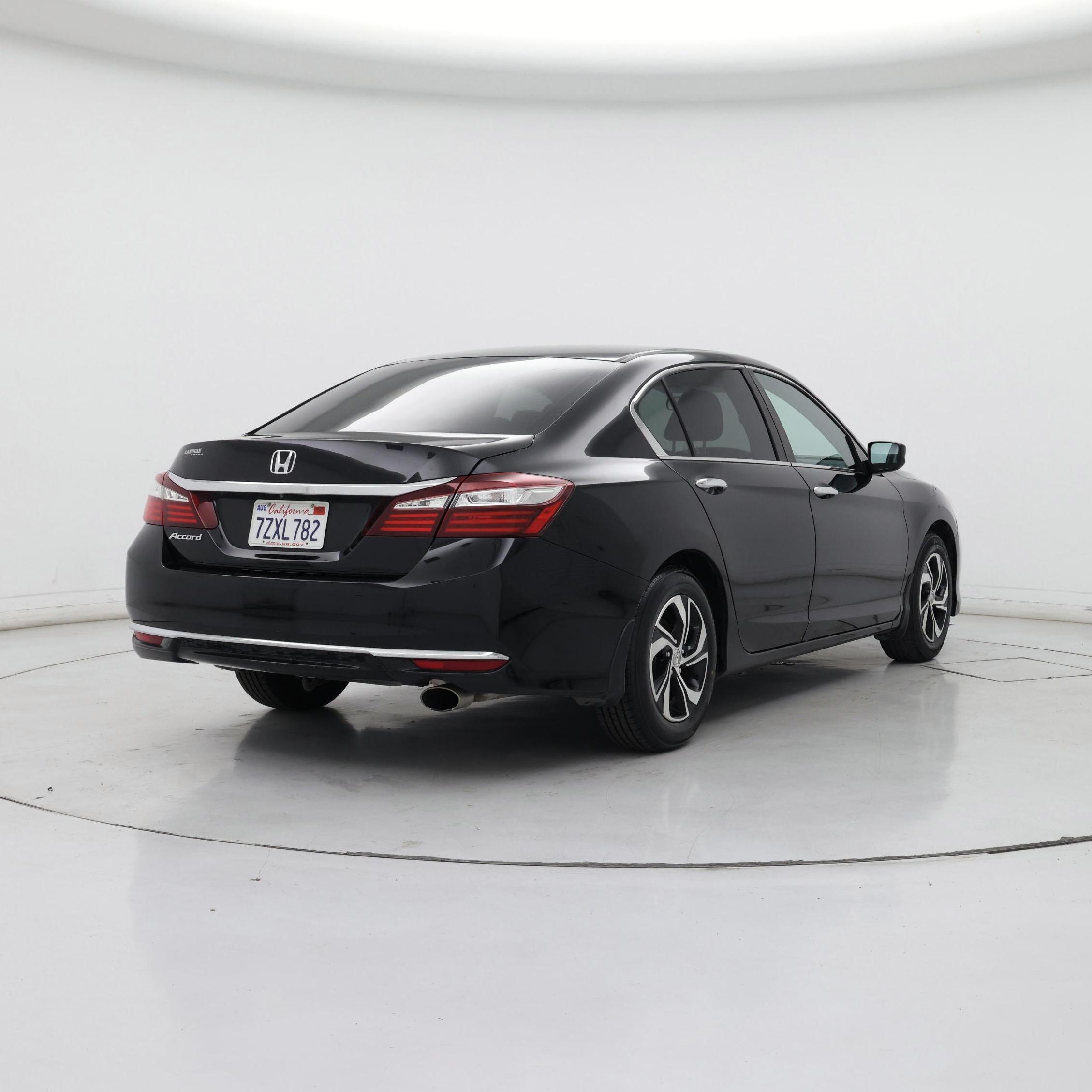 Thumbnail: 2017 Honda Accord - 8
