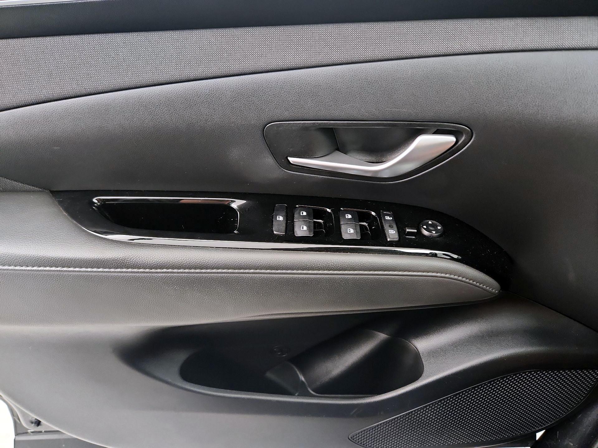 Thumbnail: 2022 Hyundai Tucson - 12