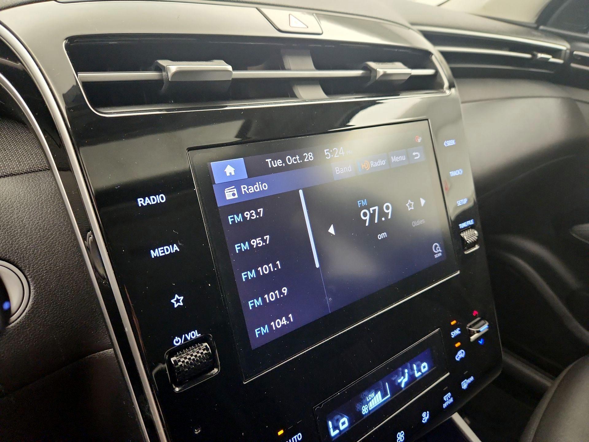 Thumbnail: 2022 Hyundai Tucson - 15