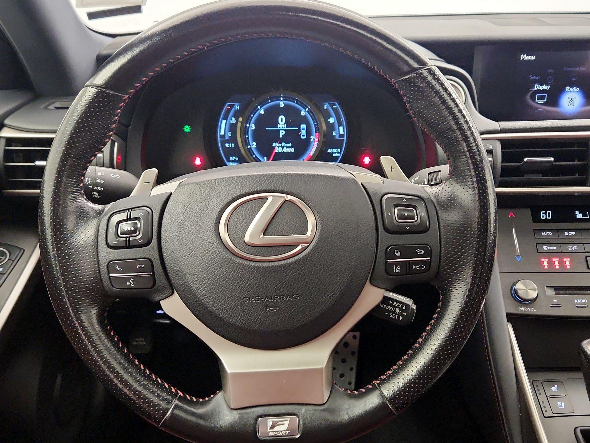 Thumbnail: 2020 Lexus IS - 10