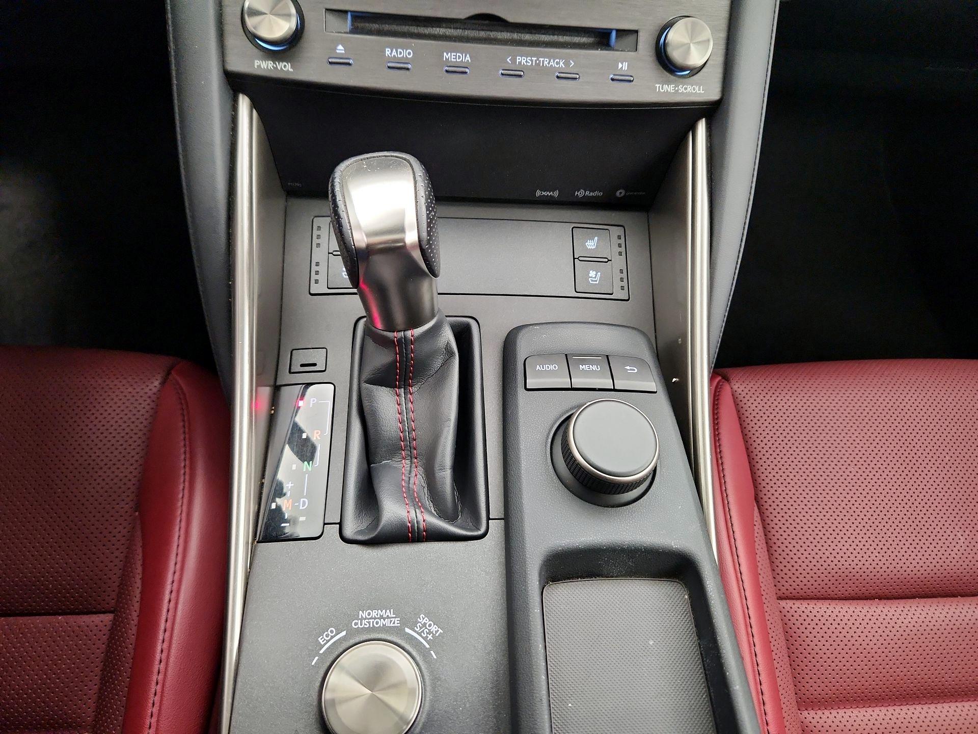 Thumbnail: 2020 Lexus IS - 17