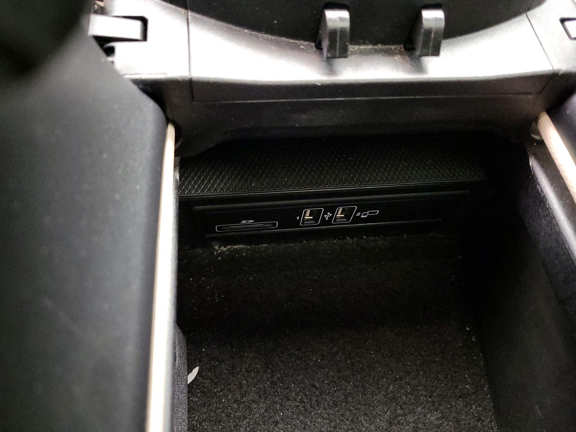 Thumbnail: 2018 Mercedes-Benz C-Class - 19