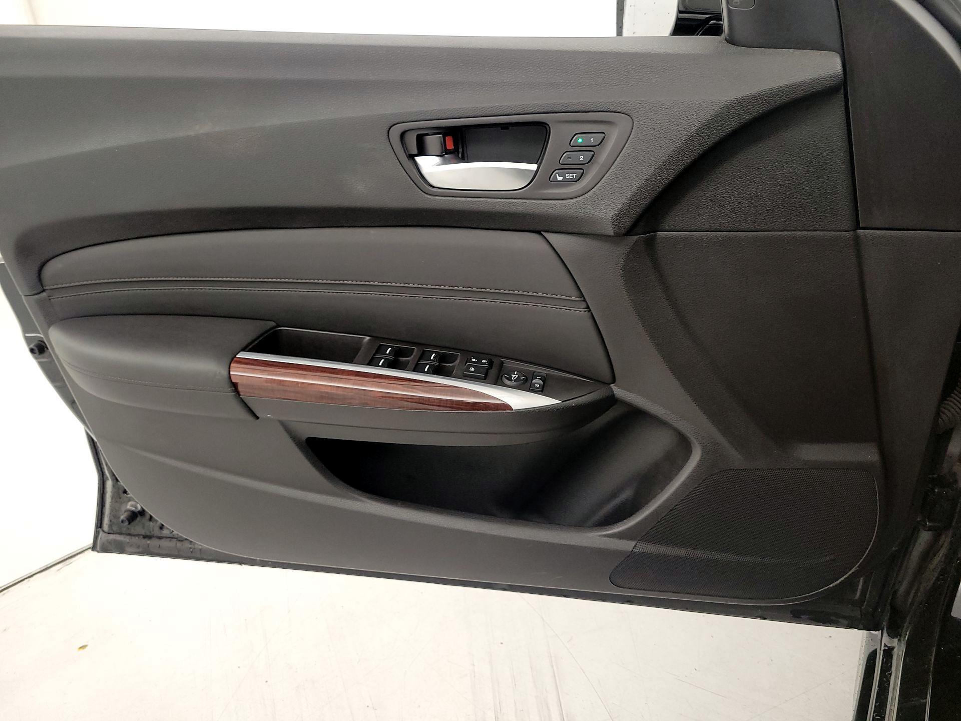 Thumbnail: 2015 Acura TLX - 12