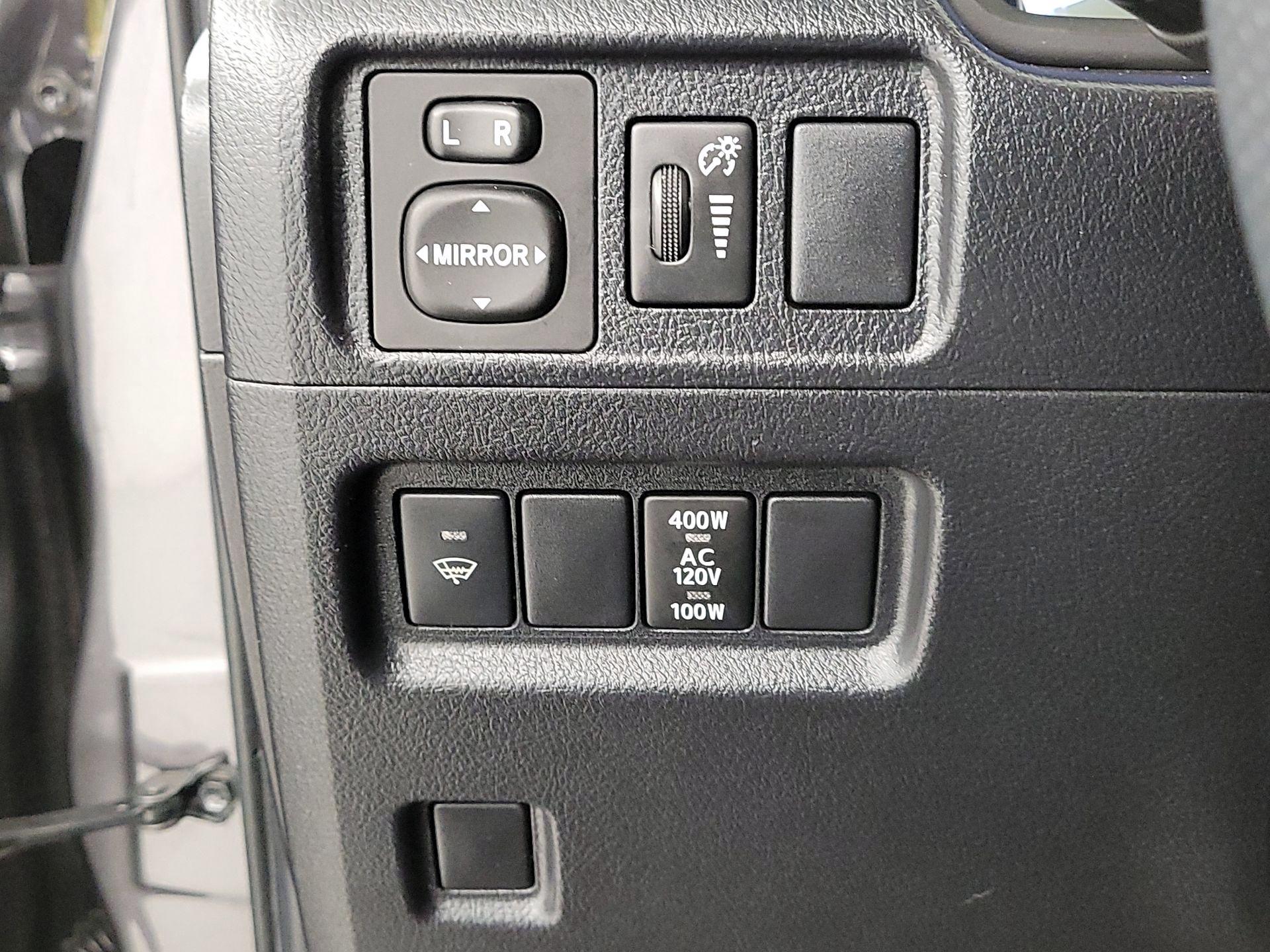 Thumbnail: 2019 Toyota 4Runner - 13