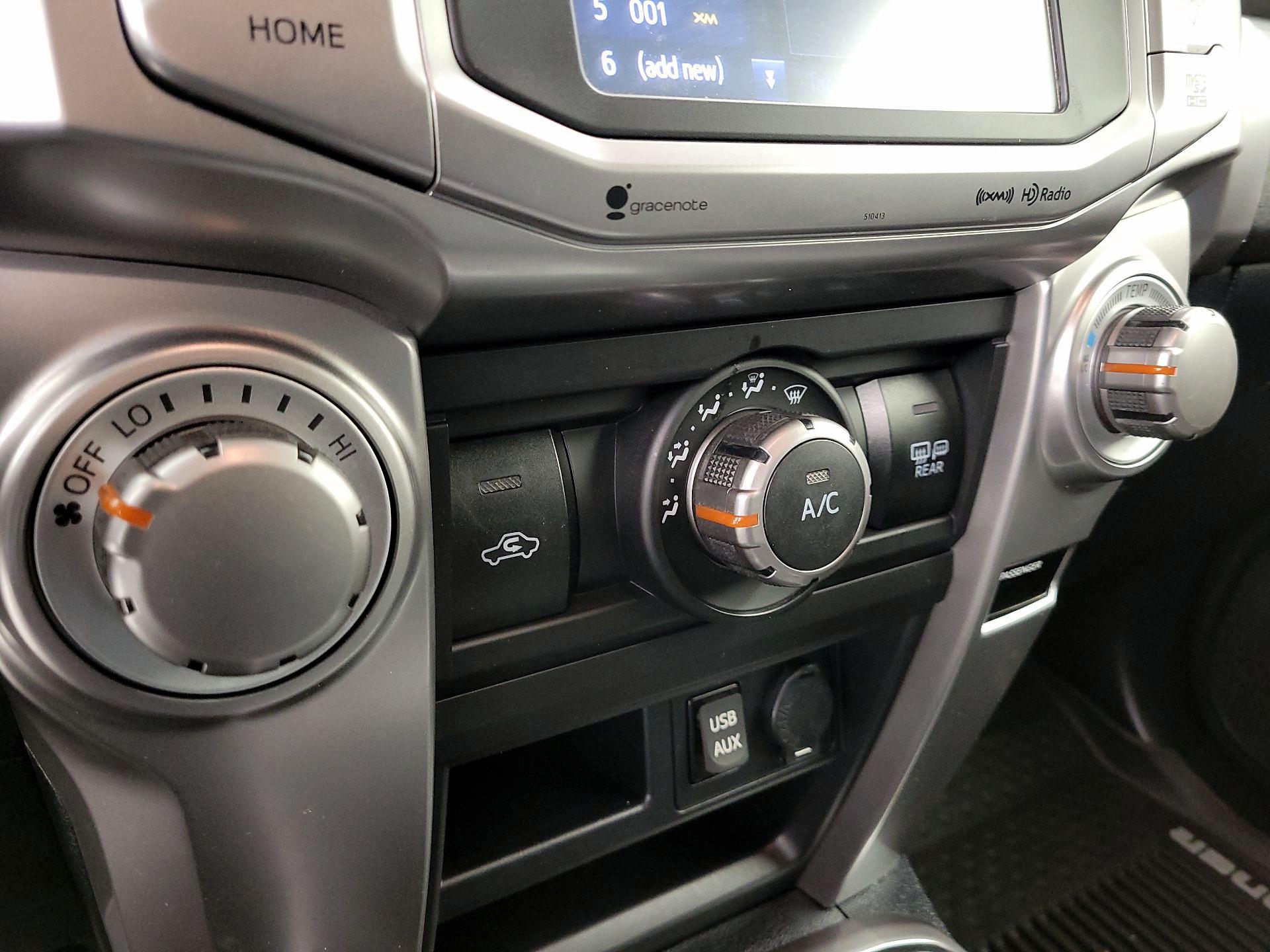 Thumbnail: 2019 Toyota 4Runner - 17