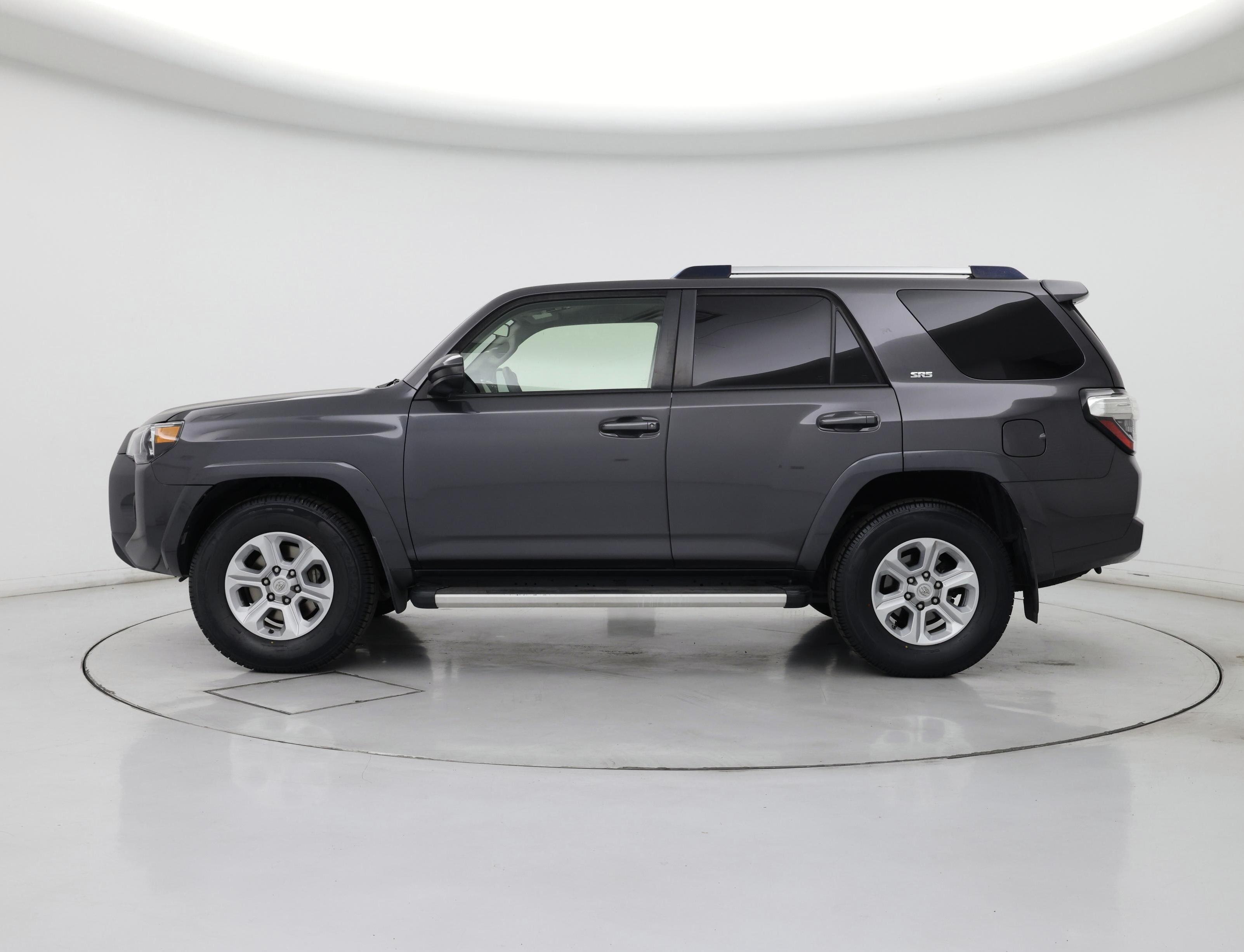 Thumbnail: 2019 Toyota 4Runner - 3