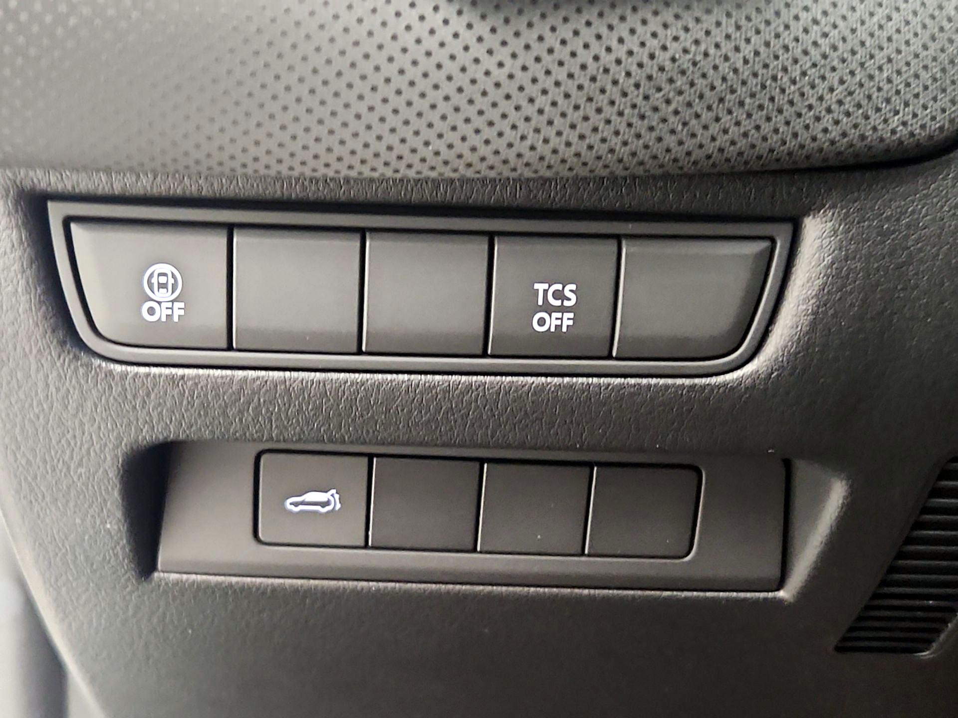 Thumbnail: 2025 Mazda CX-50 - 13