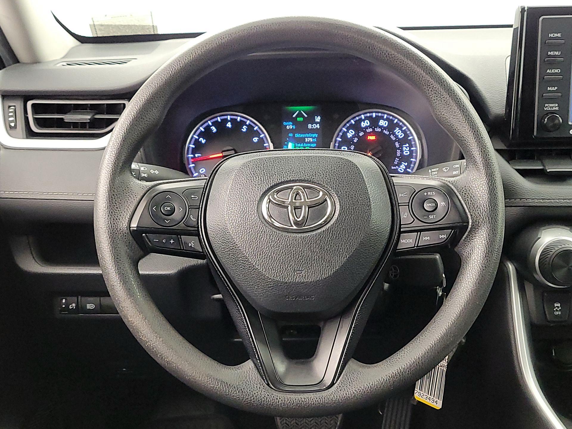 Thumbnail: 2020 Toyota RAV4 - 10