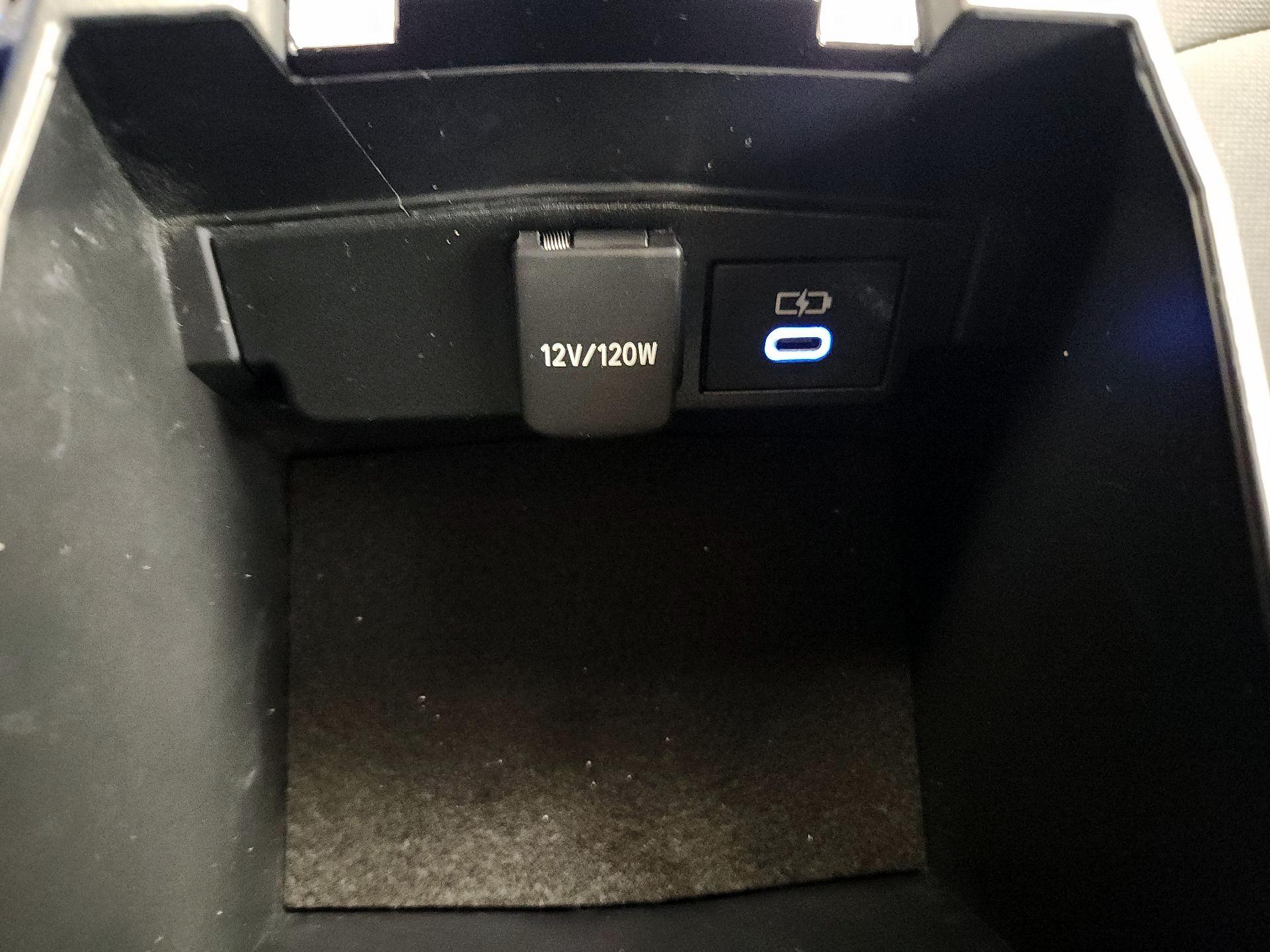 Thumbnail: 2022 Toyota Corolla - 18