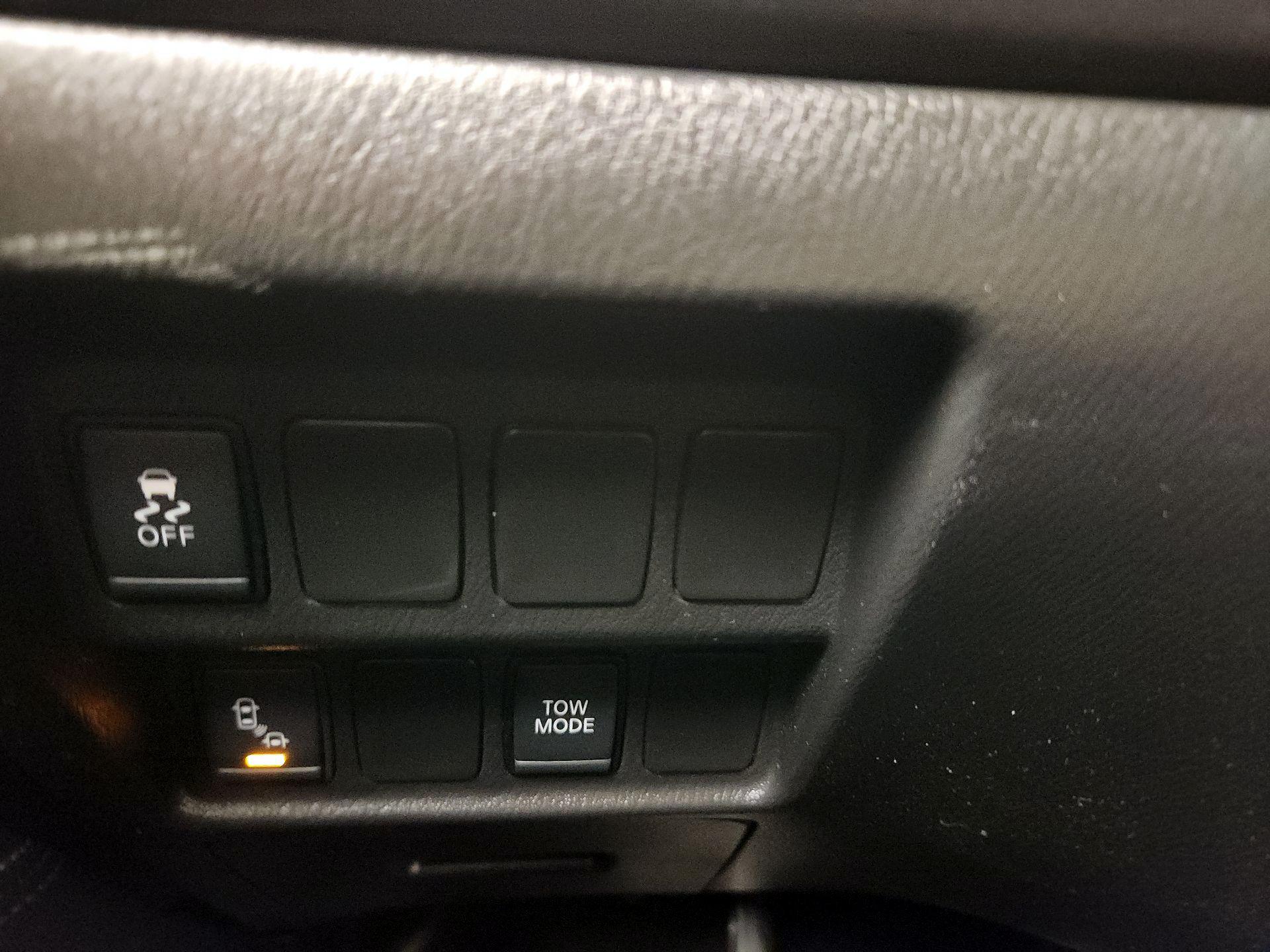 Thumbnail: 2020 Nissan Pathfinder - 13