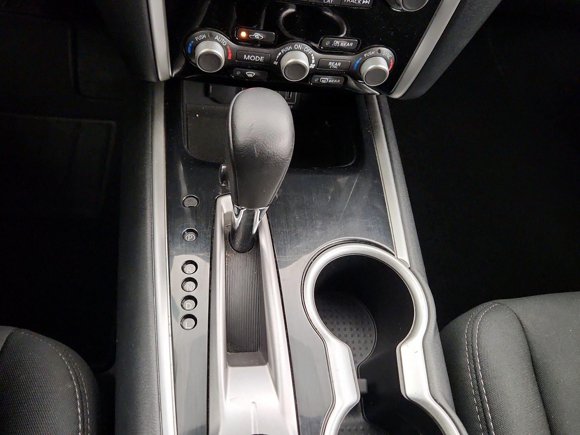 Thumbnail: 2020 Nissan Pathfinder - 17