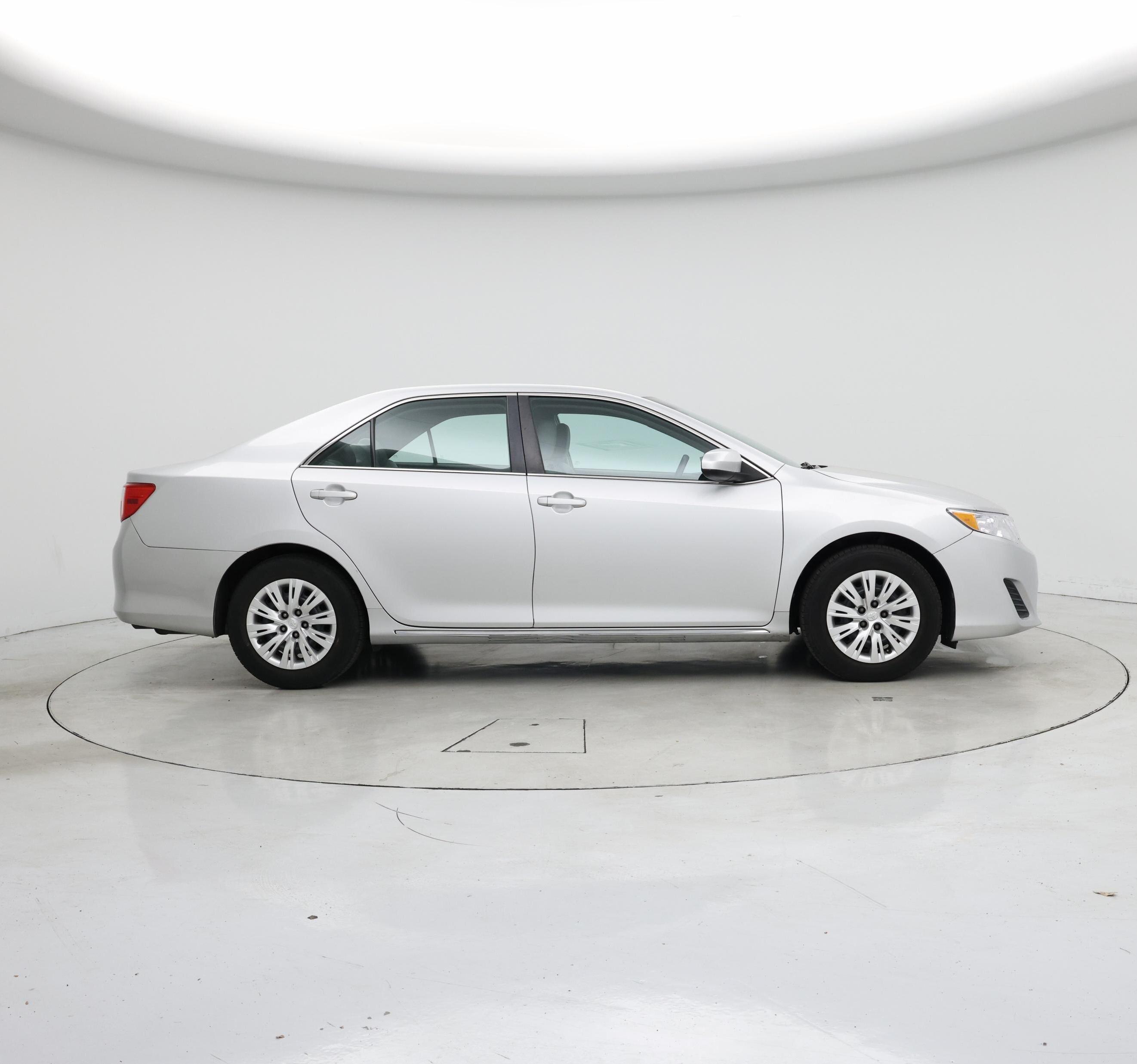 Thumbnail: 2014 Toyota Camry - 7