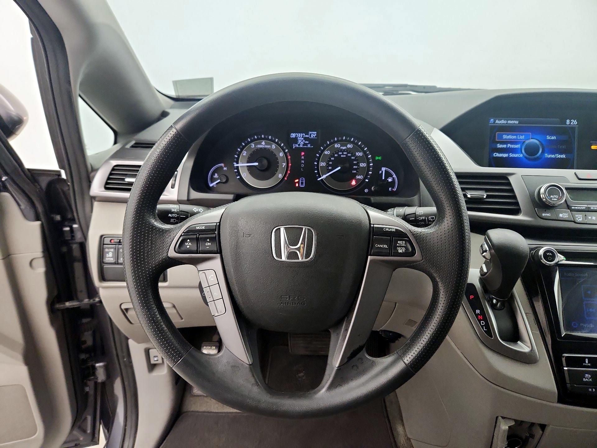 Thumbnail: 2014 Honda Odyssey - 10