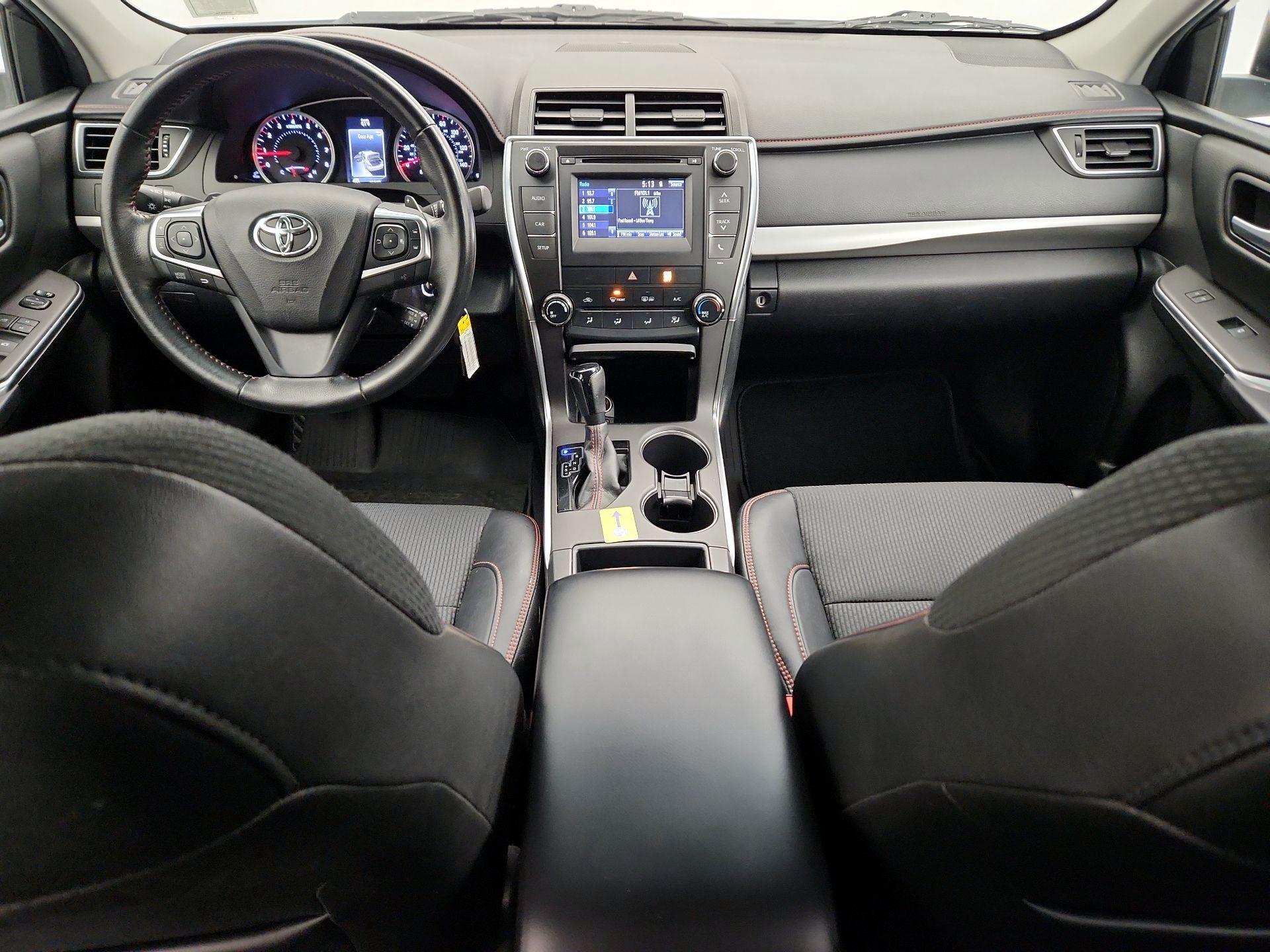 Thumbnail: 2016 Toyota Camry - 9